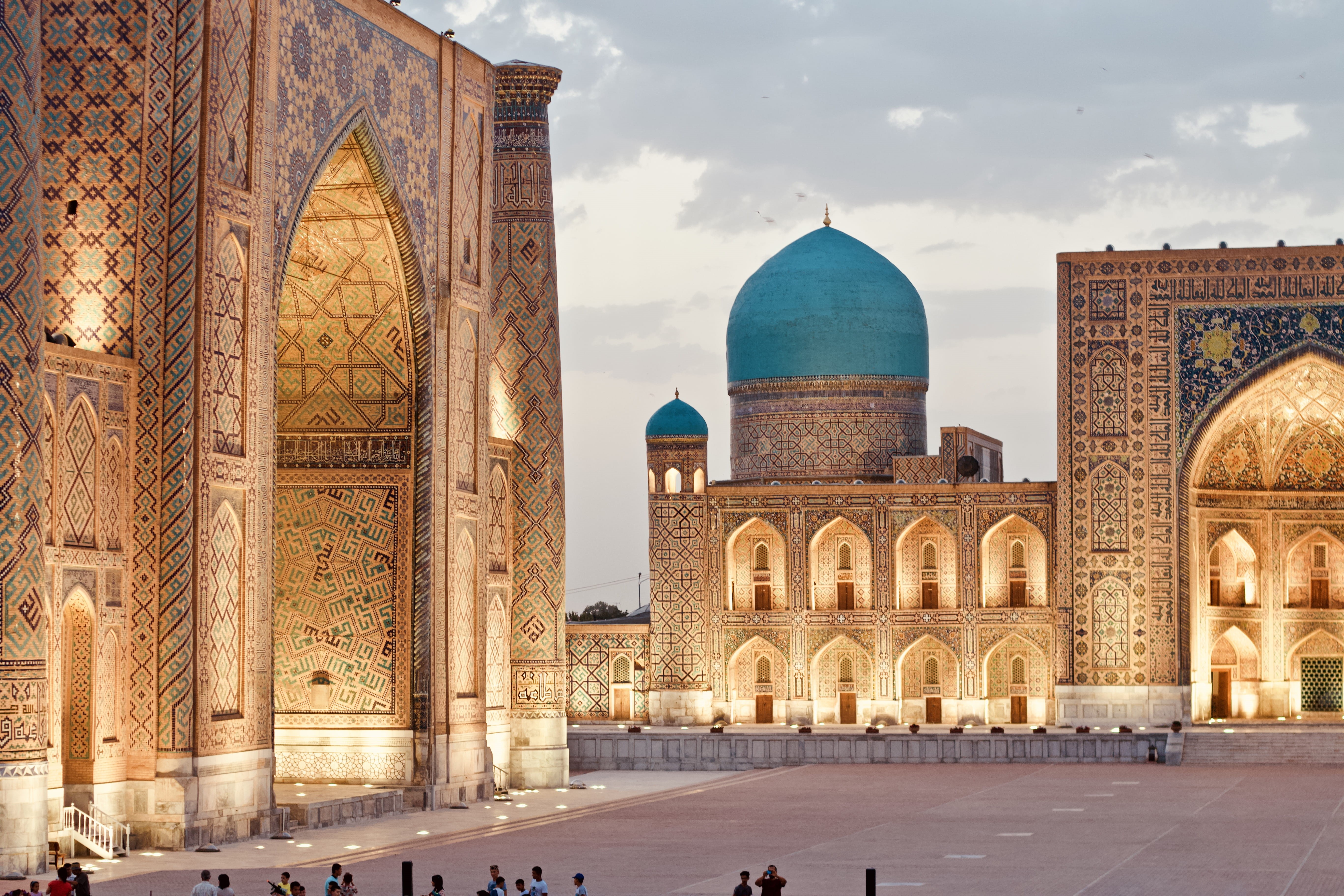 temple, arched, madrassah, travel, belief, courtyard, registan ensemble, built structure, travel destinations, place of worship, religion, ancient, sky, HD Wallpaper