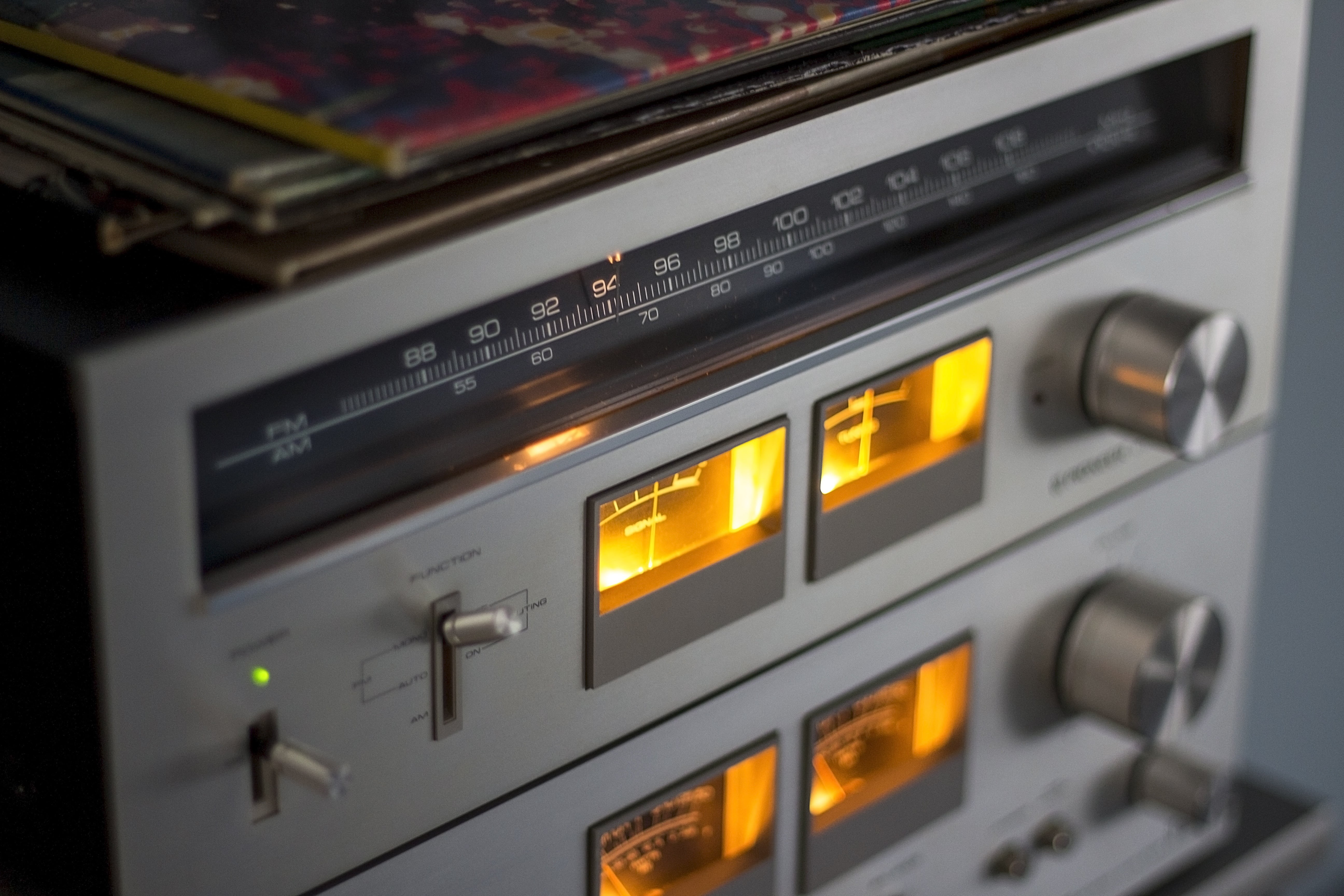 amplifier, control panel, electronics industry, radio, no people, music, electrical equipment, knob, hifi, 5K, close-up, appliance, electricity, technology, HD Wallpaper