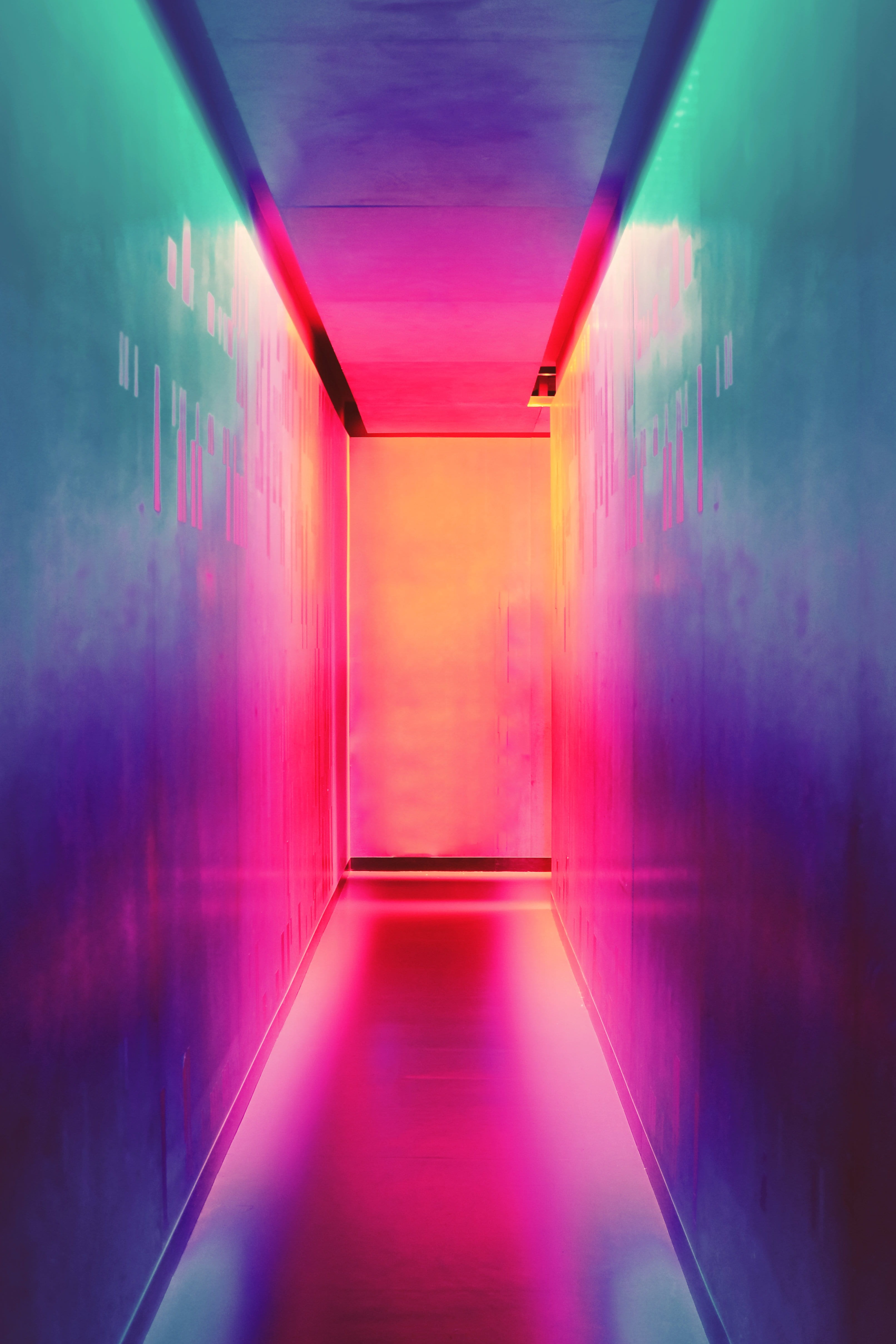 diminishing perspective, art and craft, the way forward, rainbow, modern, bright, direction, architecture, lighting equipment, light, indoors, creativity, Phone HD Wallpaper