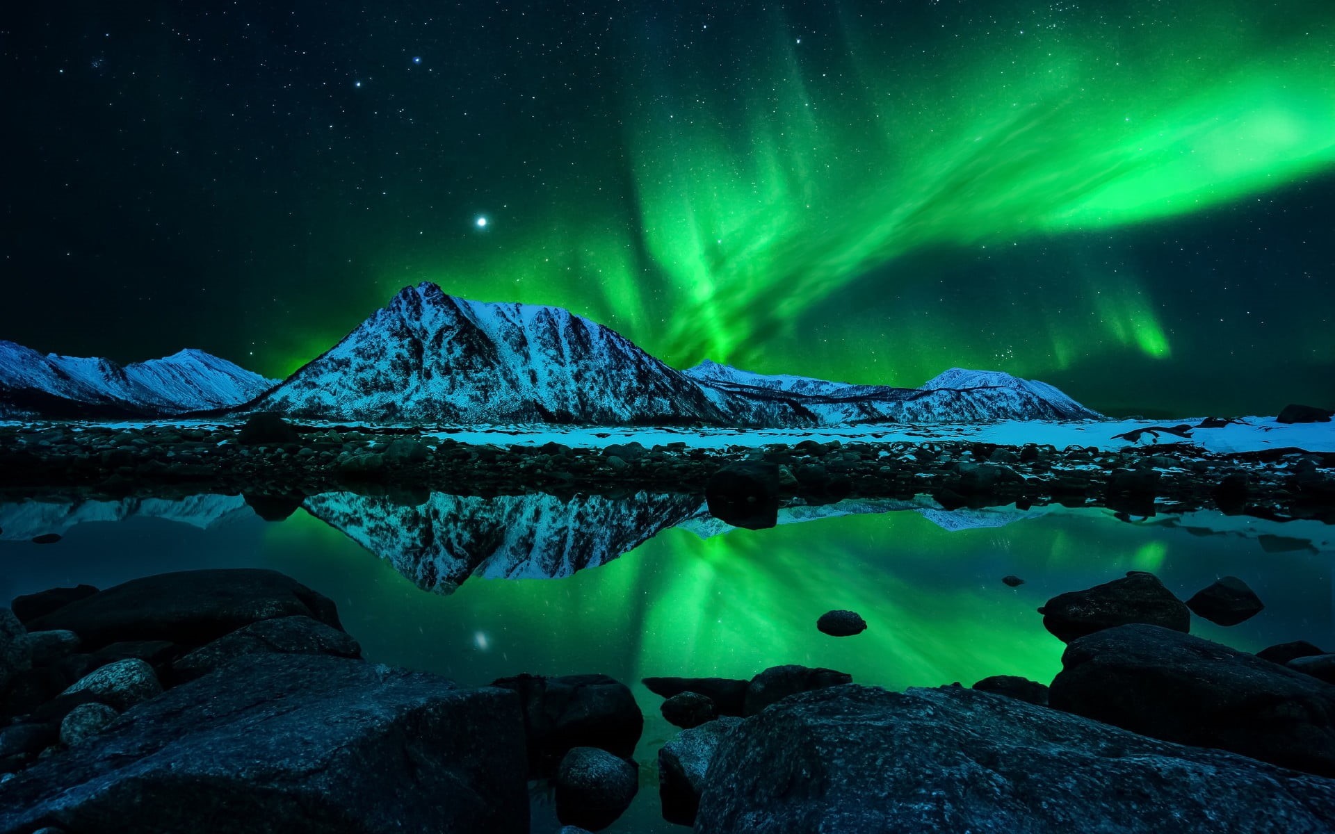space, landscape, green color, sky, snow, Nature, illuminated, beauty in nature, green, Lake, snowcapped mountain, winter, water, 1080P, astronomy, cold temperature, HD Wallpaper