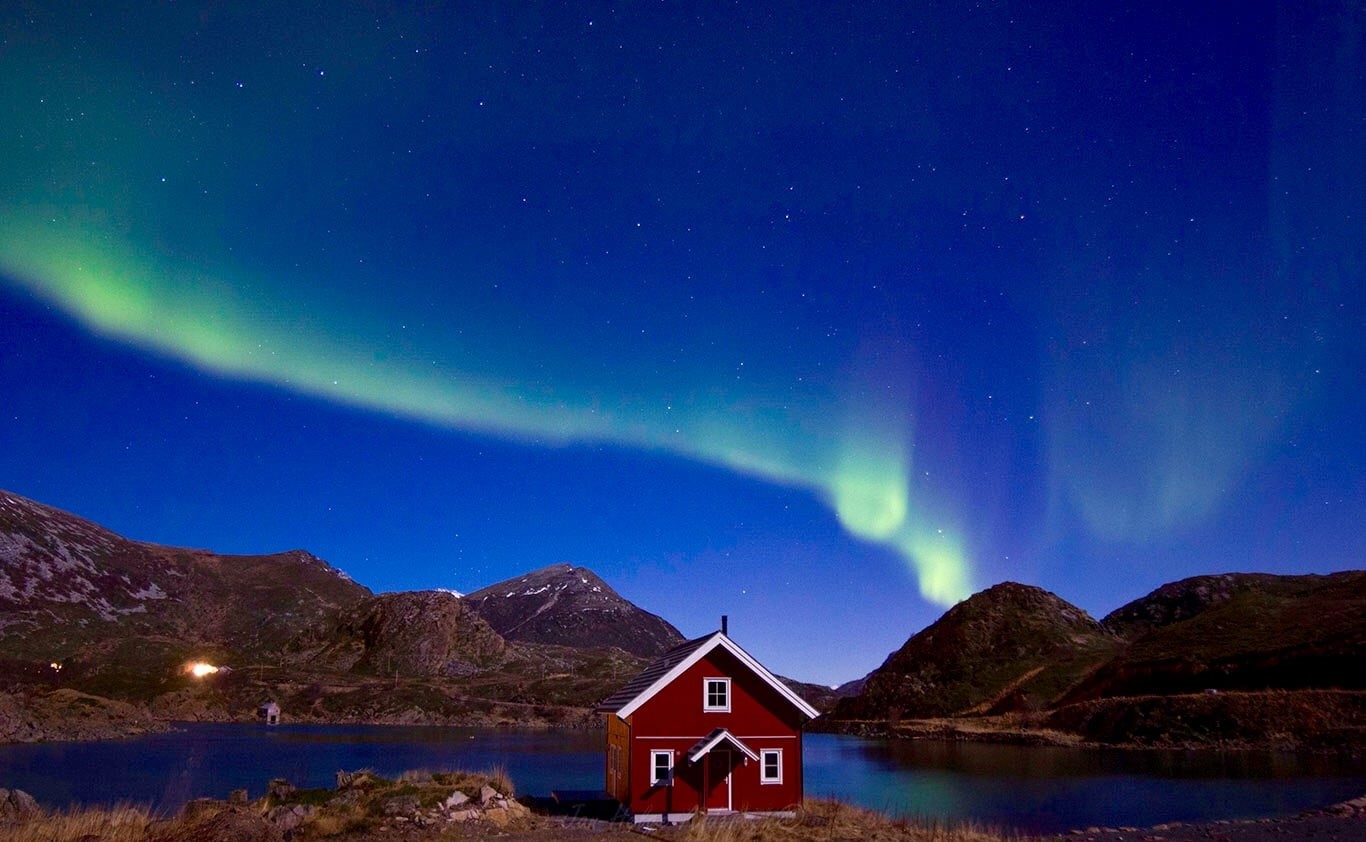 galaxy, milky Way, landscape, nordlys, lake, nordnorge, aurora, vesterålen, 720P, near, nature, sky, mountain, northern lights, night, holidays, northern, HD Wallpaper