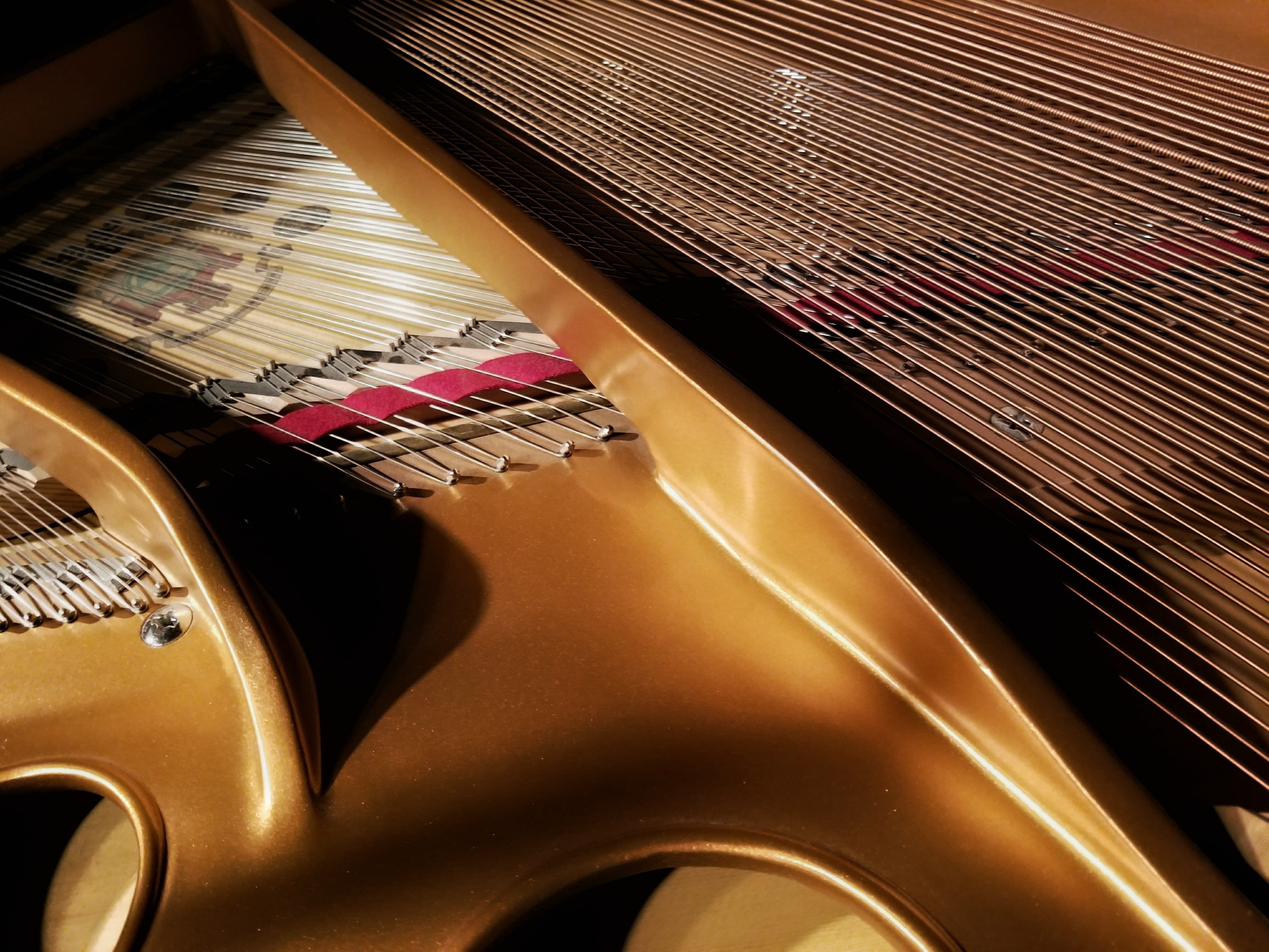 string instrument, music, grand piano, how things work, brown, no people, car, arts culture and entertainment, indoors, close-up, musical equipment, reflection, HD Wallpaper