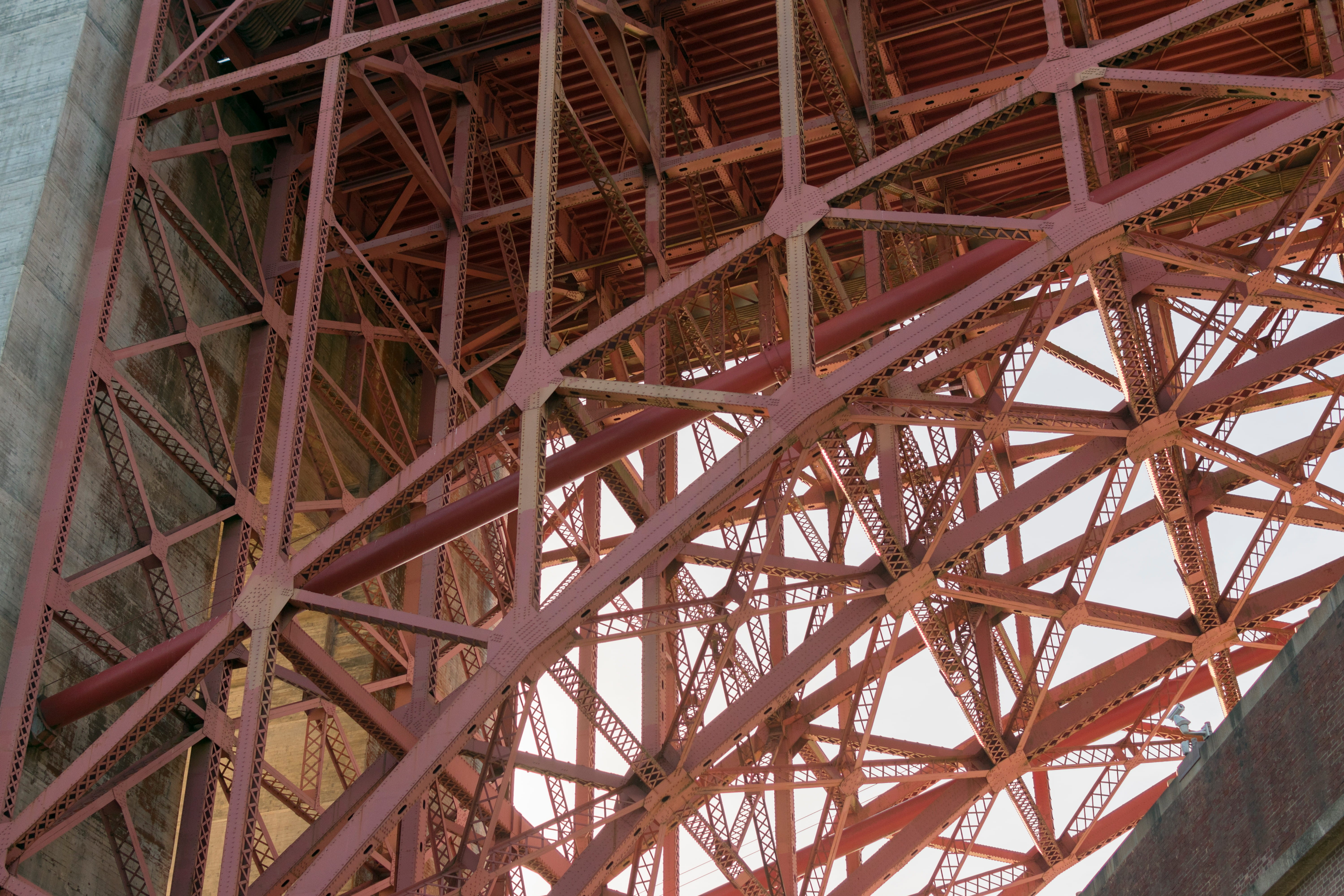 grid, dusk, nature, roof, ceiling, setting sun, beer, red, cars, connection, sunlight, metal, metla, torpedo warf, wood - material, bridge - man made structure, HD Wallpaper