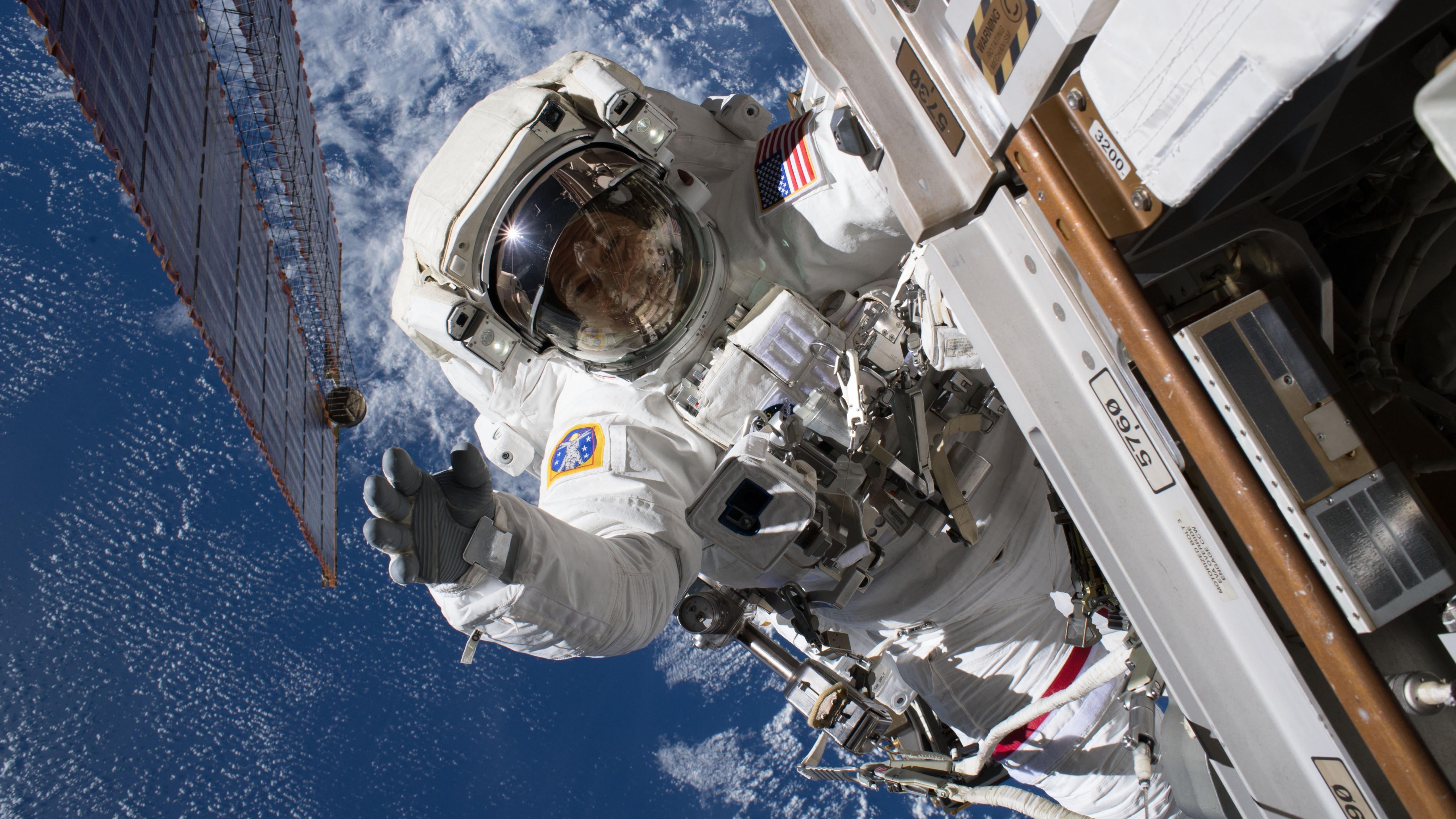 international space station, nature, industry, man made object, sky, iss, no people, ocean, astronaut, 5K, spacewalk, low angle view, sea, orbit, occupation, HD Wallpaper
