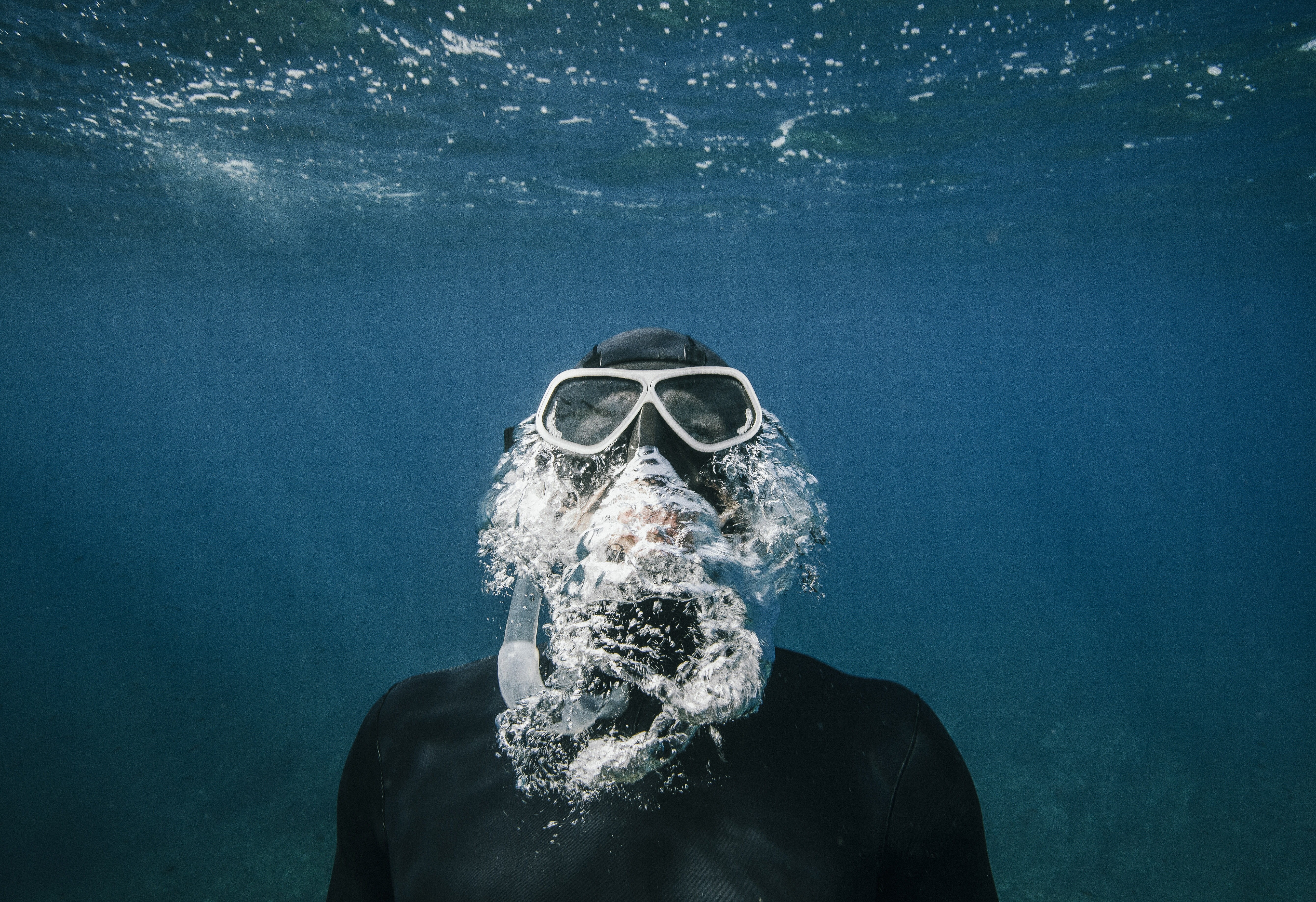 photo, young adult, snorkeling, goggles, bubble, eyewear, diver, submerge, blue, adventure, underwater, men, undersea, front view, canon, nature, one person, HD Wallpaper
