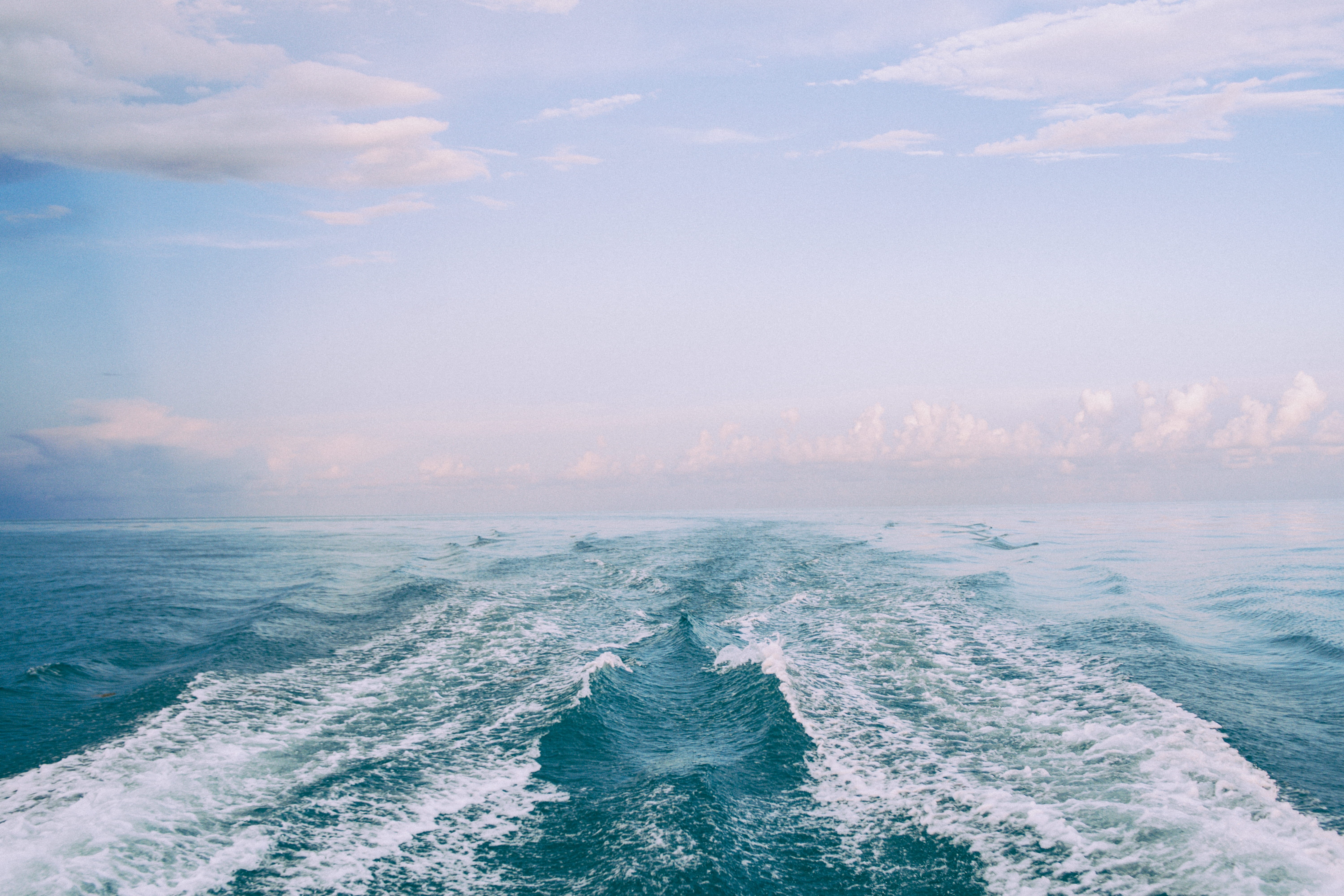 horizon over water, tranquility, 5K, sky, scenics - nature, blue, calm, united states, sunset, wake, pink, wanderlust, sport, sea, pastel, cloud - sky, HD Wallpaper
