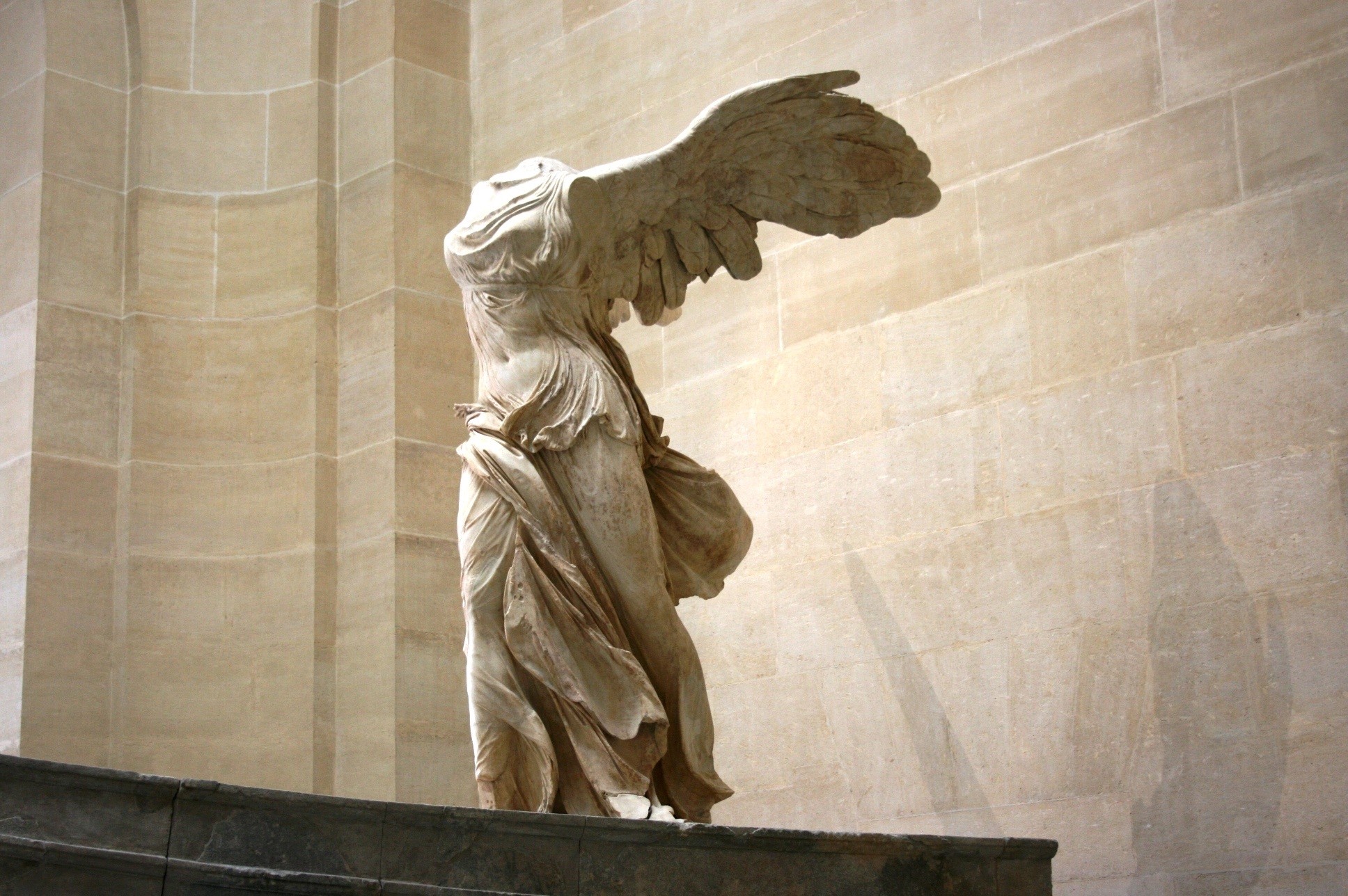low angle view, art and craft, history, tourism, the past, marble, angel, memorial, travel, representation, 1080P, louvre, greek sculpture, male likeness, HD Wallpaper