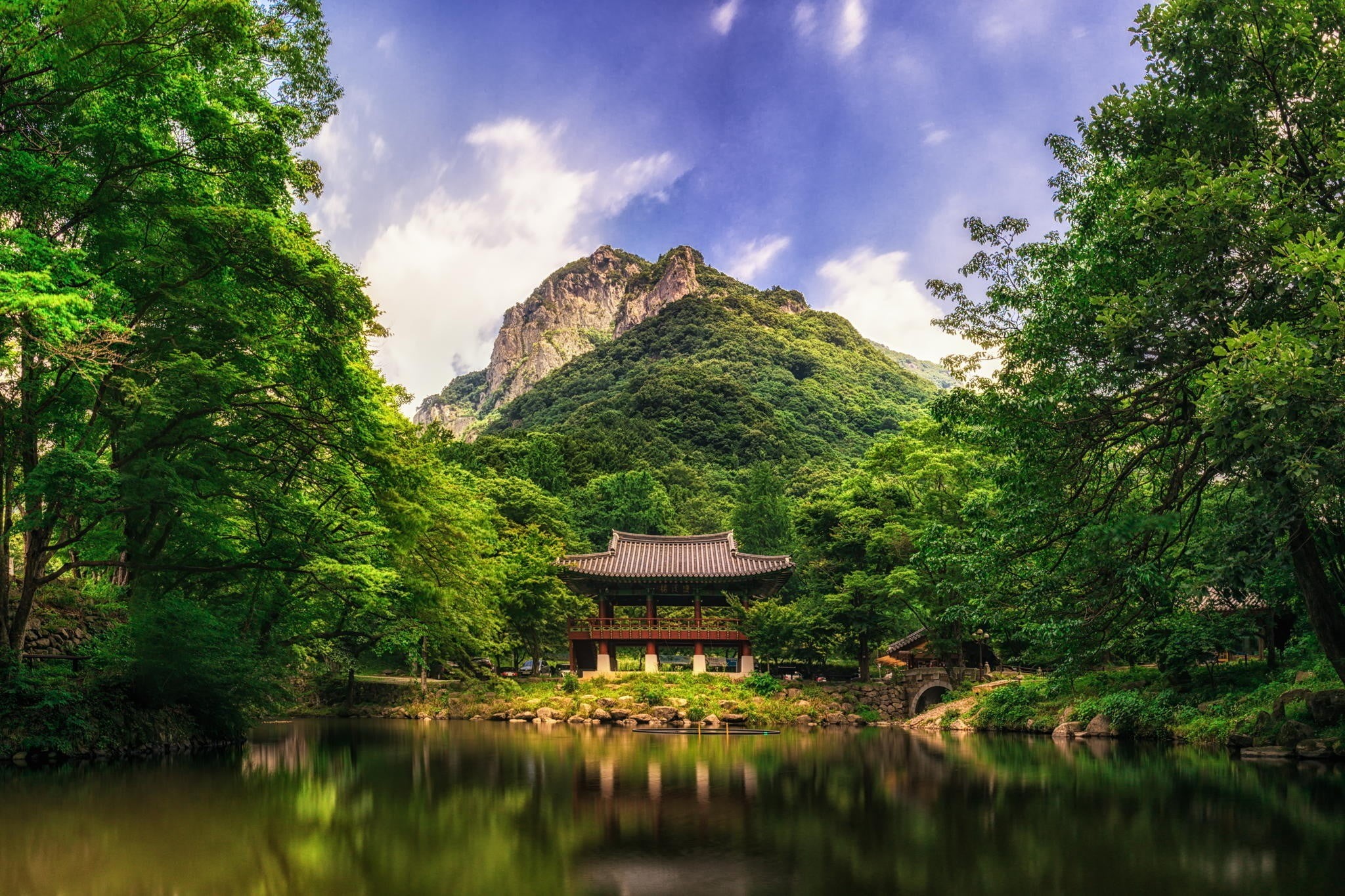 gazebo, water, reflection, architecture, clouds, plant, brown, lake, sky, mountains, forest, tranquility, mountain, nature, tree, growth, trees, 1080P, HD Wallpaper