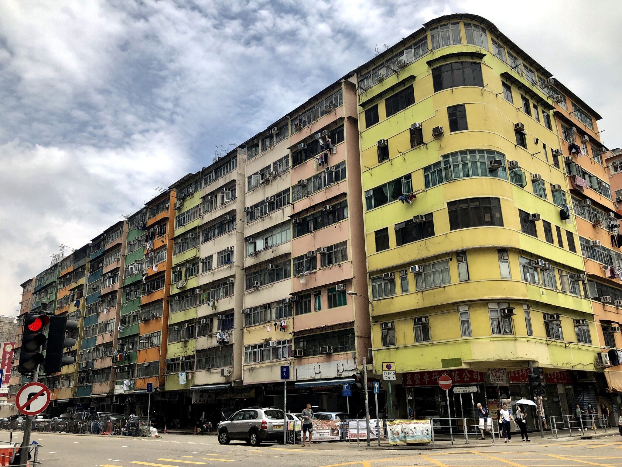 colors, street, hong kong, architecture, nature, sky, apartments, incidental people, window, day, kowloon, colorful buildings, land vehicle, building, apartment, HD Wallpaper