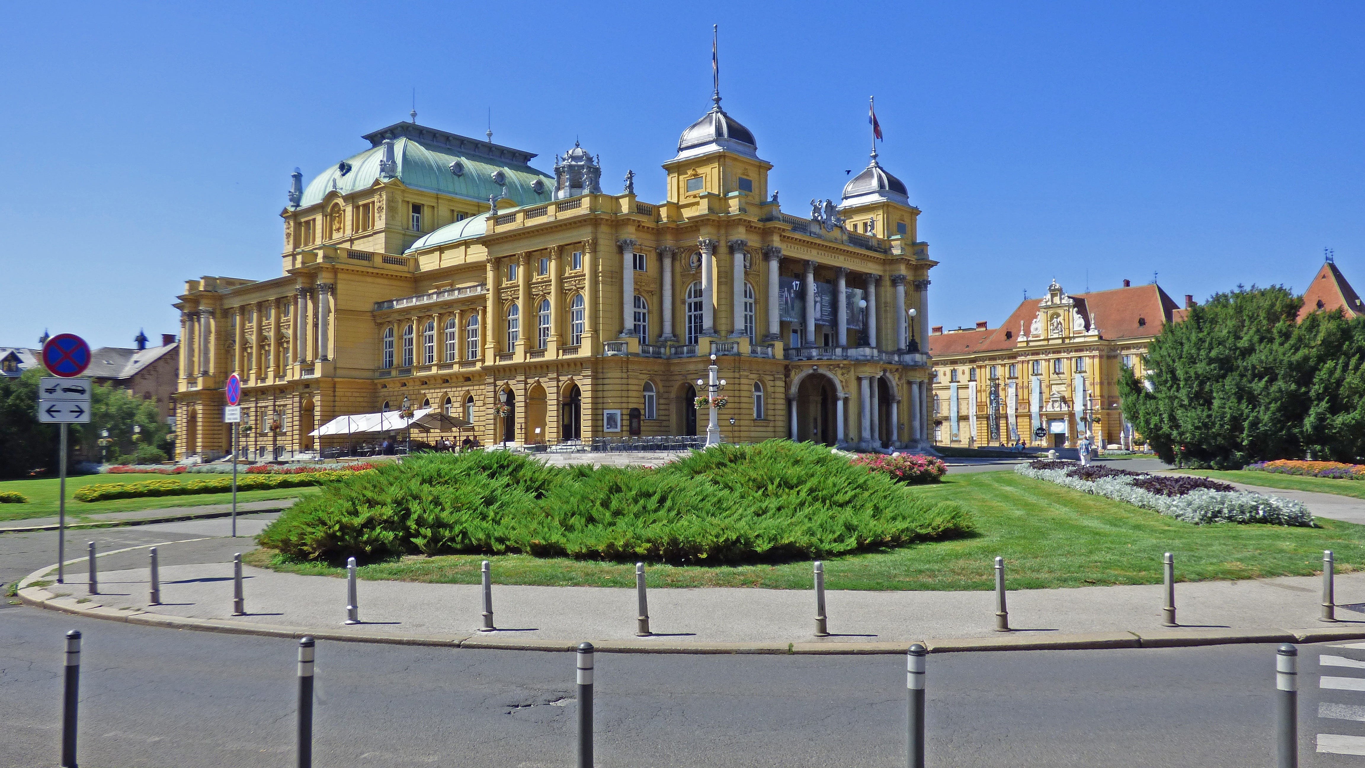 nature, plant, city, building, grass, ornate, government, the past, clear sky, outdoors, facade, national, sky, building exterior, travel destinations, HD Wallpaper