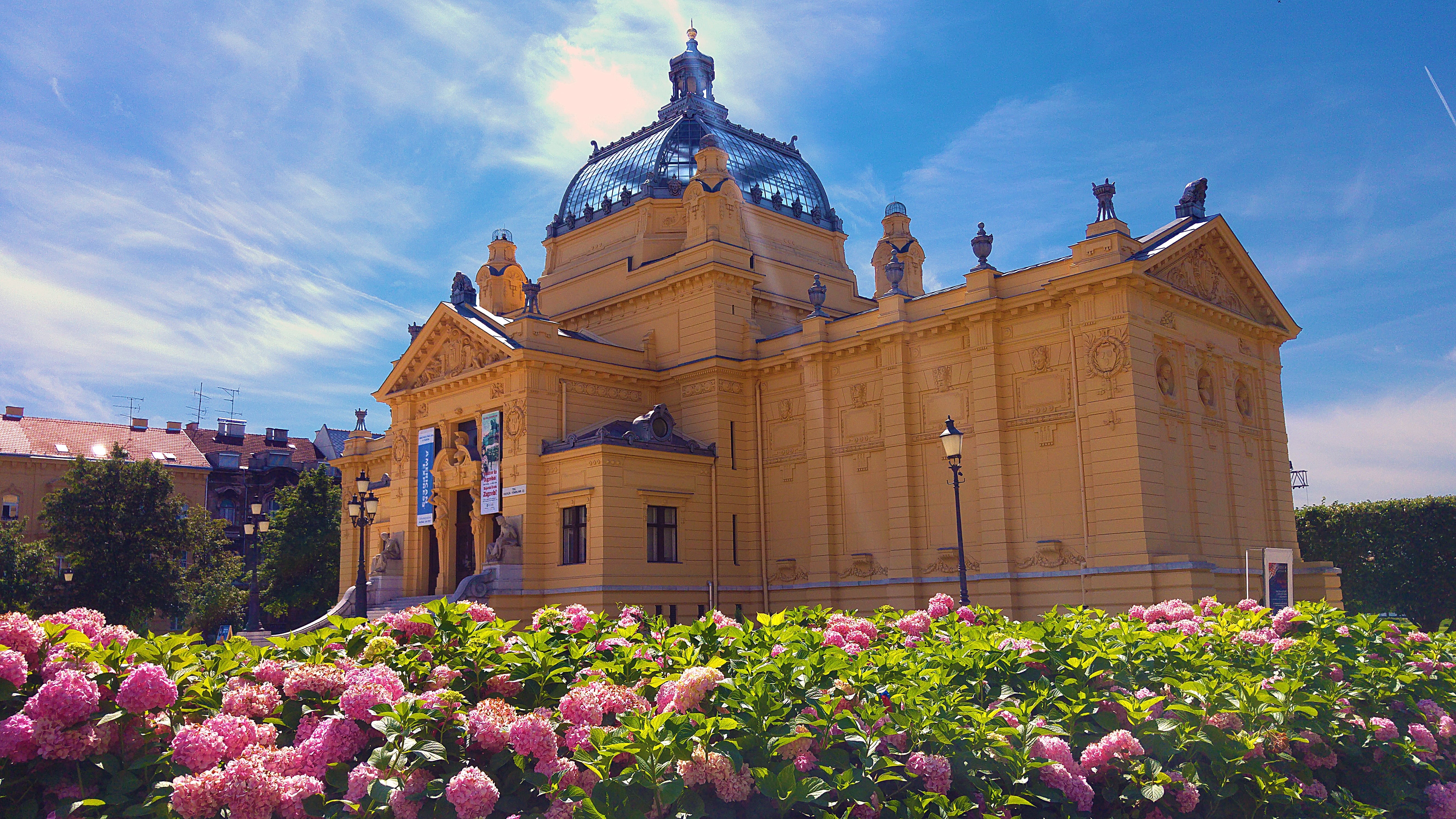 plant, building exterior, travel, history, sky, zagreb, blue, croatia, tourism, 5K, capital, beauty in nature, architecture, city, the past, place of worship, HD Wallpaper