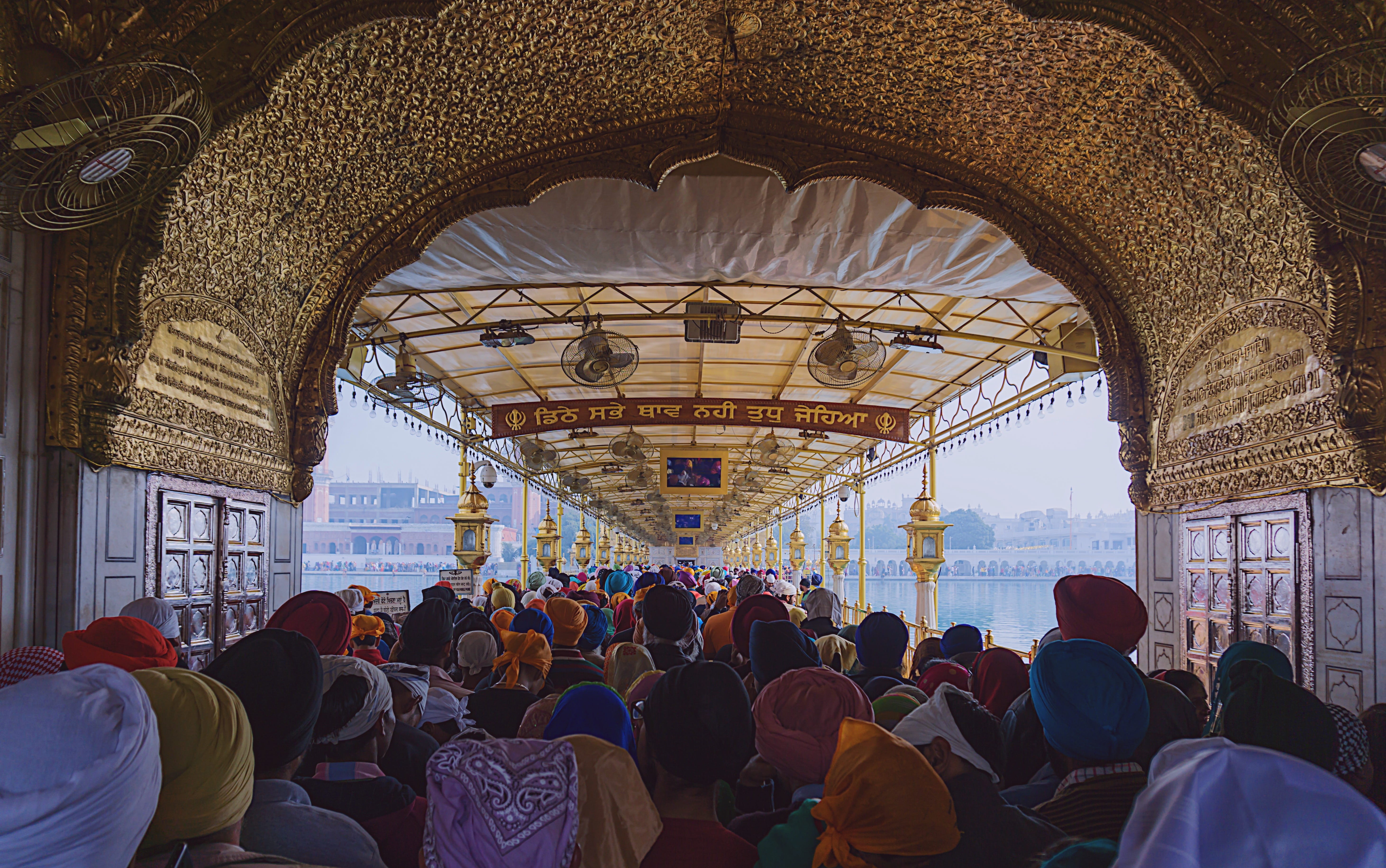 architecture, ceiling, harmandir sahib, real people, gold, tourism, sikh, architectural column, amritsar, crowd, adult, religion, men, group of people, HD Wallpaper