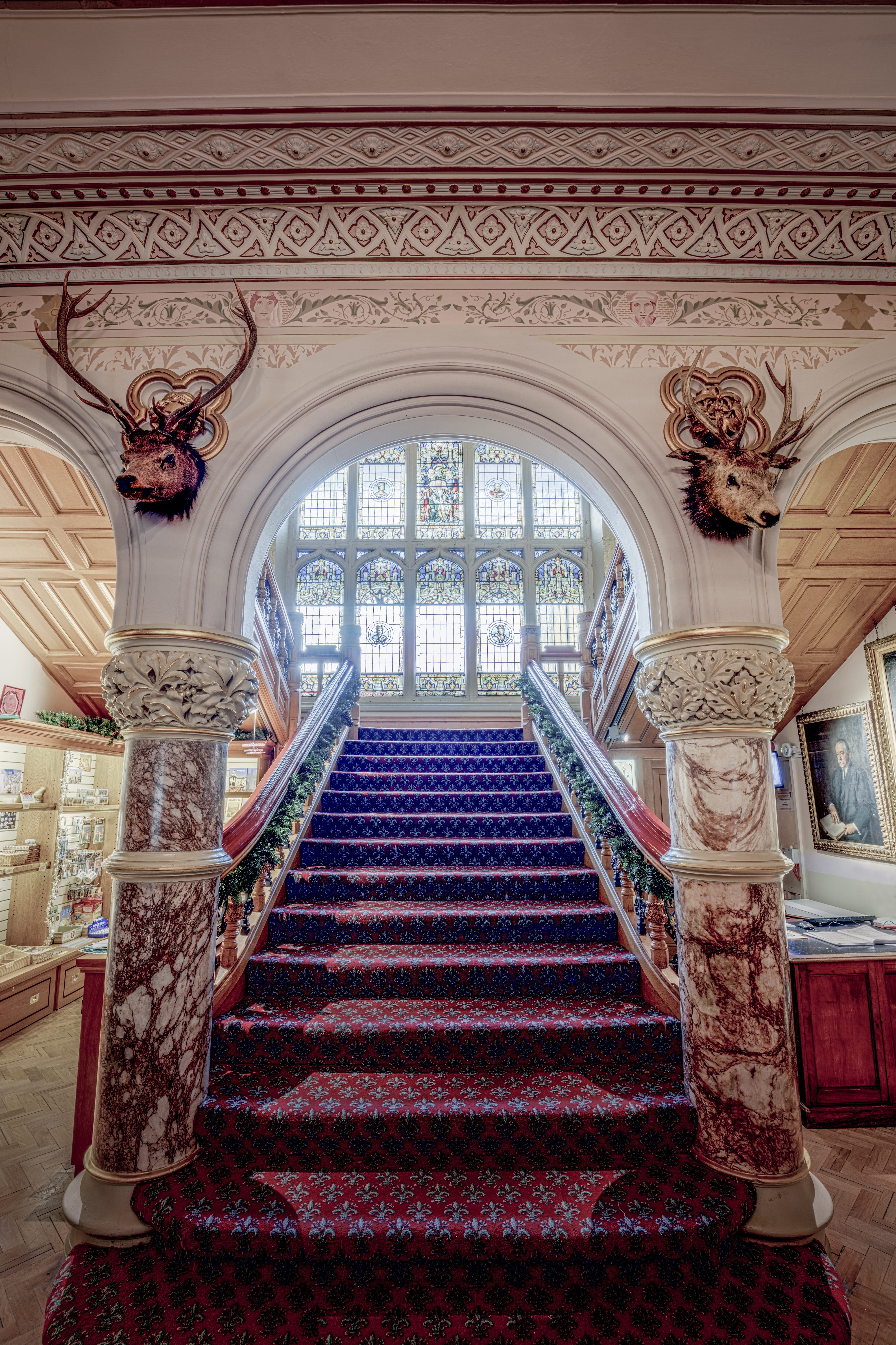 indoors, interiors, stair, ornate, palace, inside, historic, historical, entrance, arch, place, day, beautiful, luxury, old, the way forward, steps and staircases, Phone HD Wallpaper