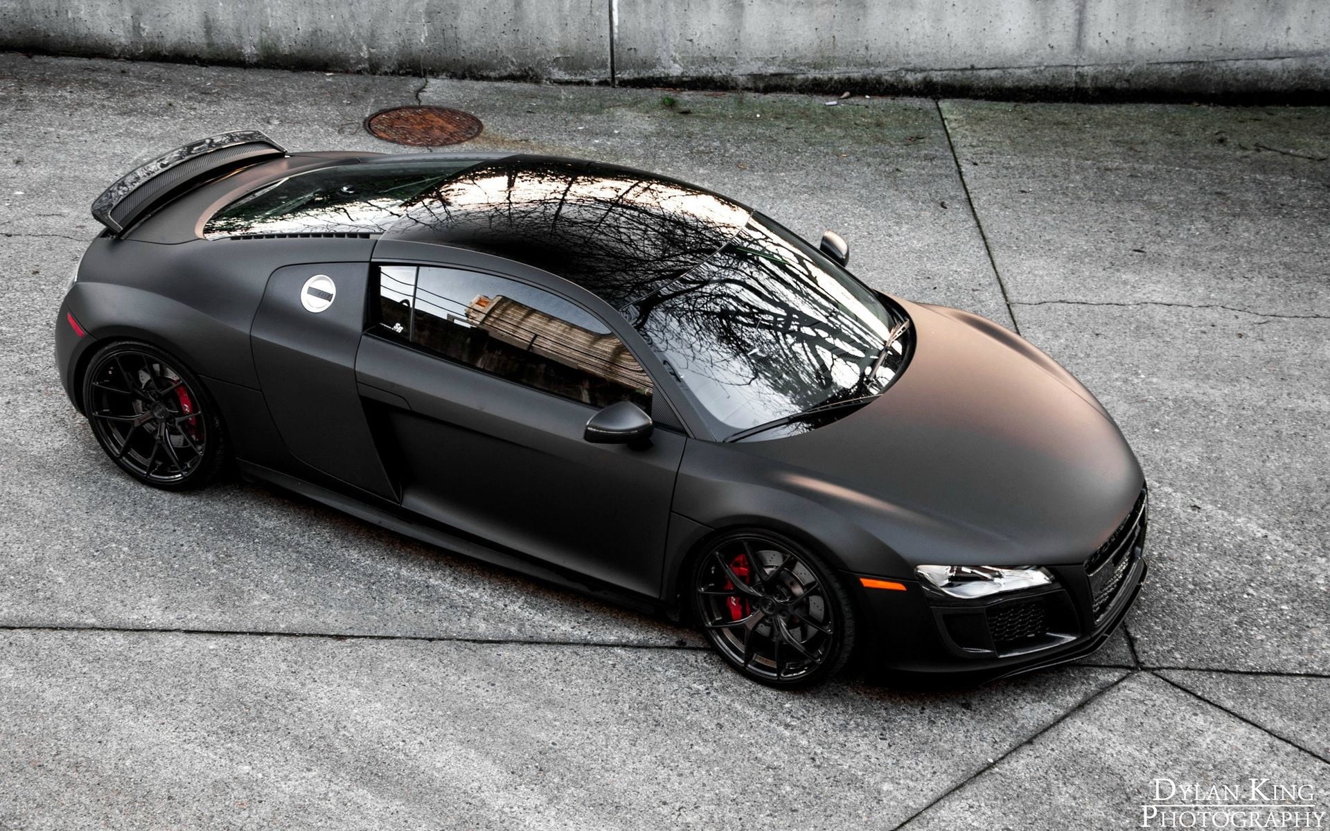 black, road, footpath, outdoors, vintage, land vehicle, Audi R8, 1080P, headlight, car, luxury, Audi, mode of transportation, high angle view, day, stationary, HD Wallpaper