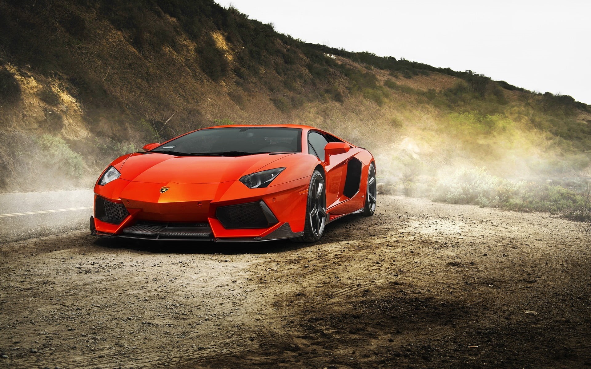 beauty in nature, mode of transportation, red, land vehicle, no people, outdoors, environment, mountain, sports, day, sand, non-urban scene, nature, coupe, HD Wallpaper
