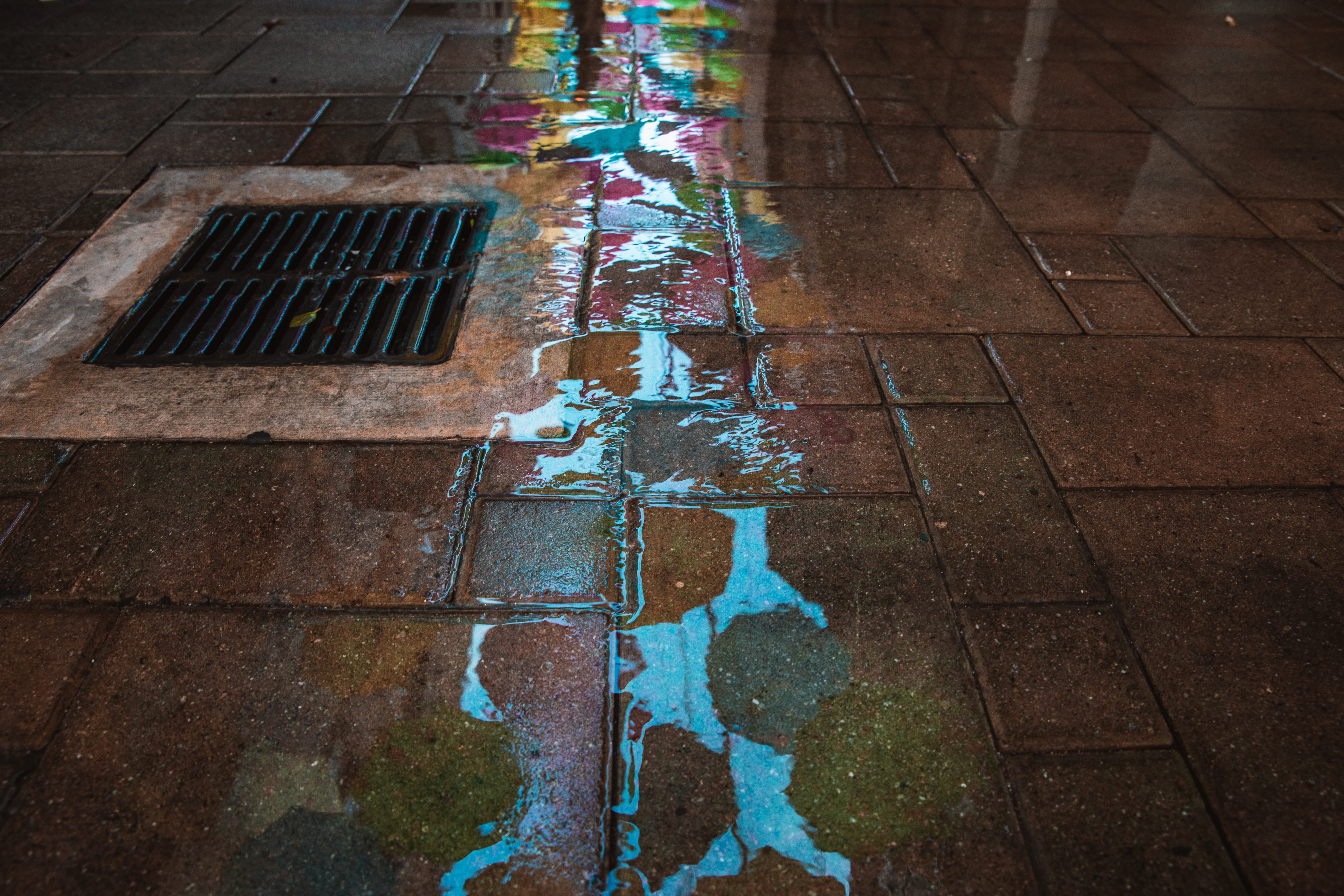 unbrella, footpath, streetphotography, high angle view, reflection in water, reflection, streets, nature, city, building exterior, rain, 5K, street, paving stone, HD Wallpaper