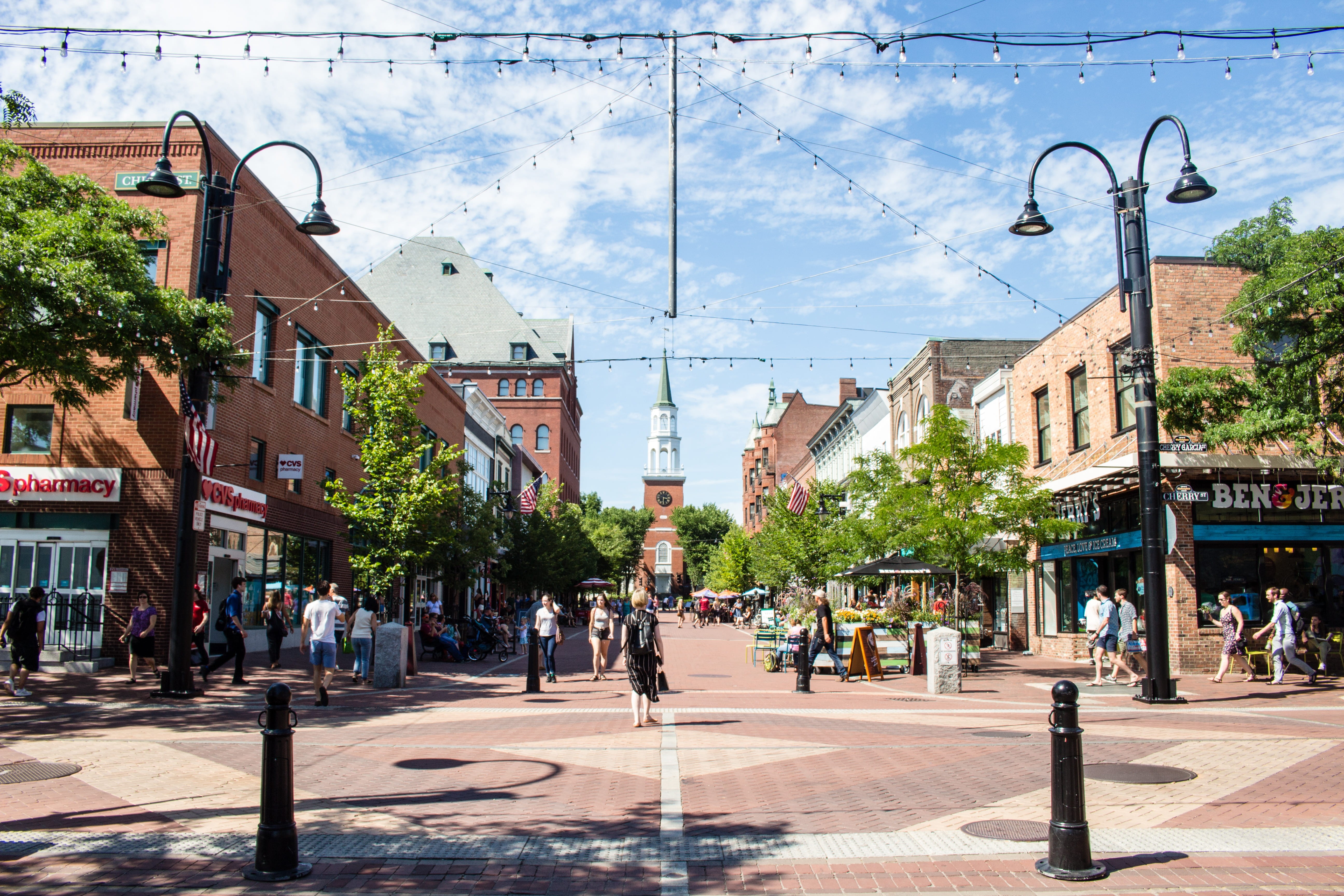 pedestrian, sunlight, incidental people, church, church street marketplace, outdoors, cloud - sky, transportation, 5K, street, building, united states, HD Wallpaper