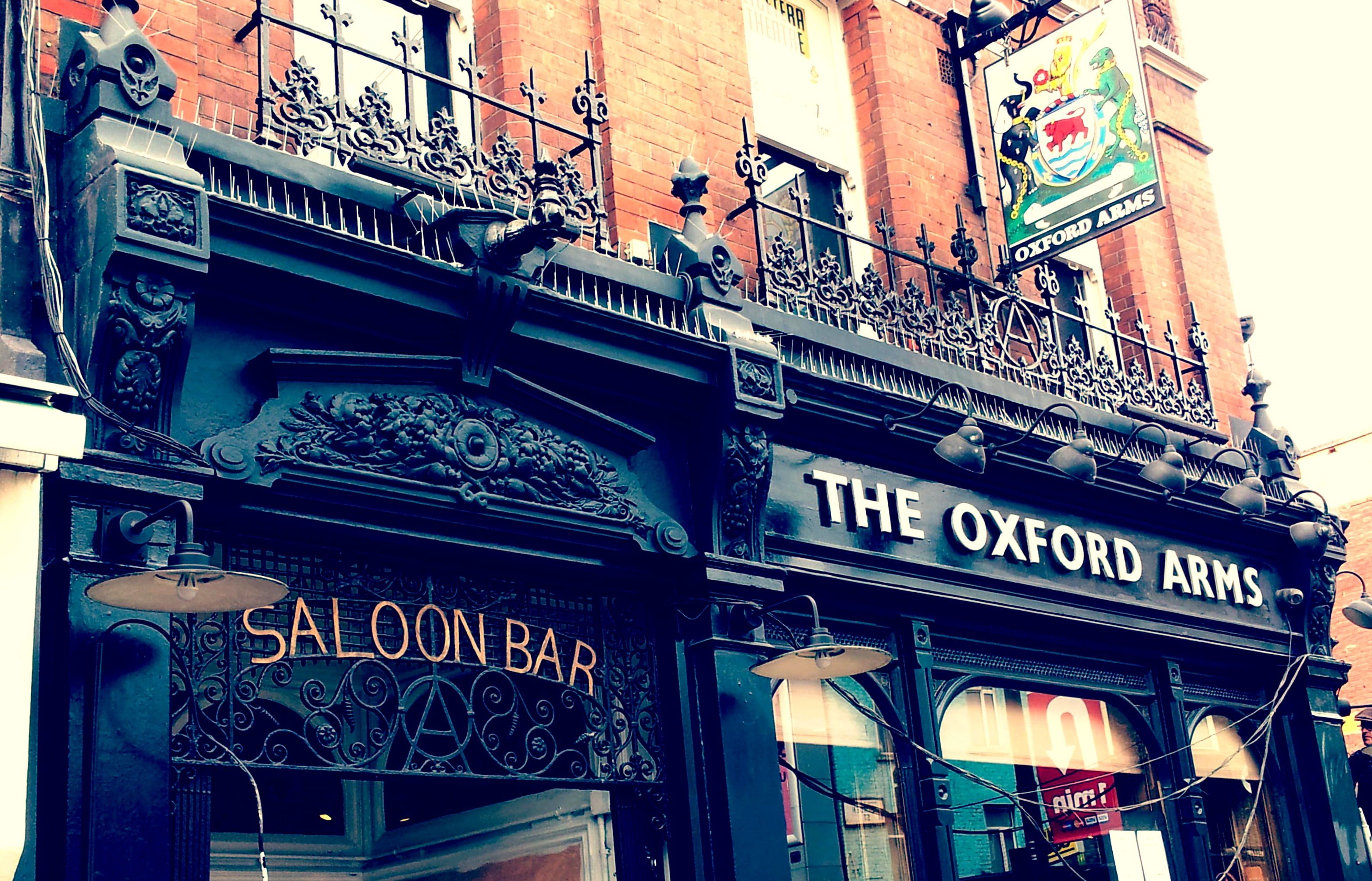 information, text, day, 2K, road, no people, arms, saloon, city, houses, old, outdoors, built structure, sign, storefront, england, showcase, london, oxford, HD Wallpaper