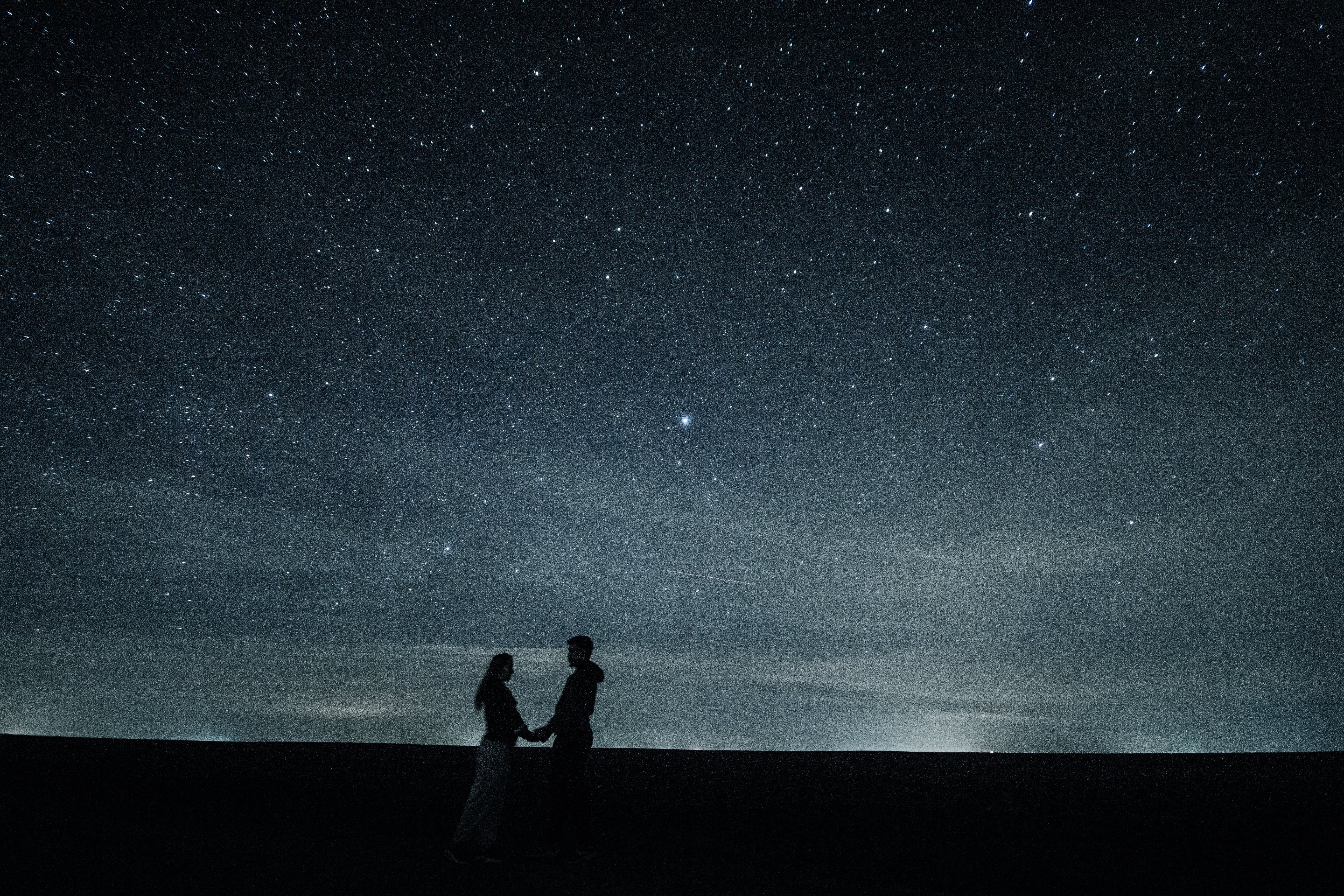 horizon over water, positive emotion, holding, love, togetherness, sky, astronomy, hands, milky Way, stars, clear, beauty in nature, dark, perfection, standing, HD Wallpaper