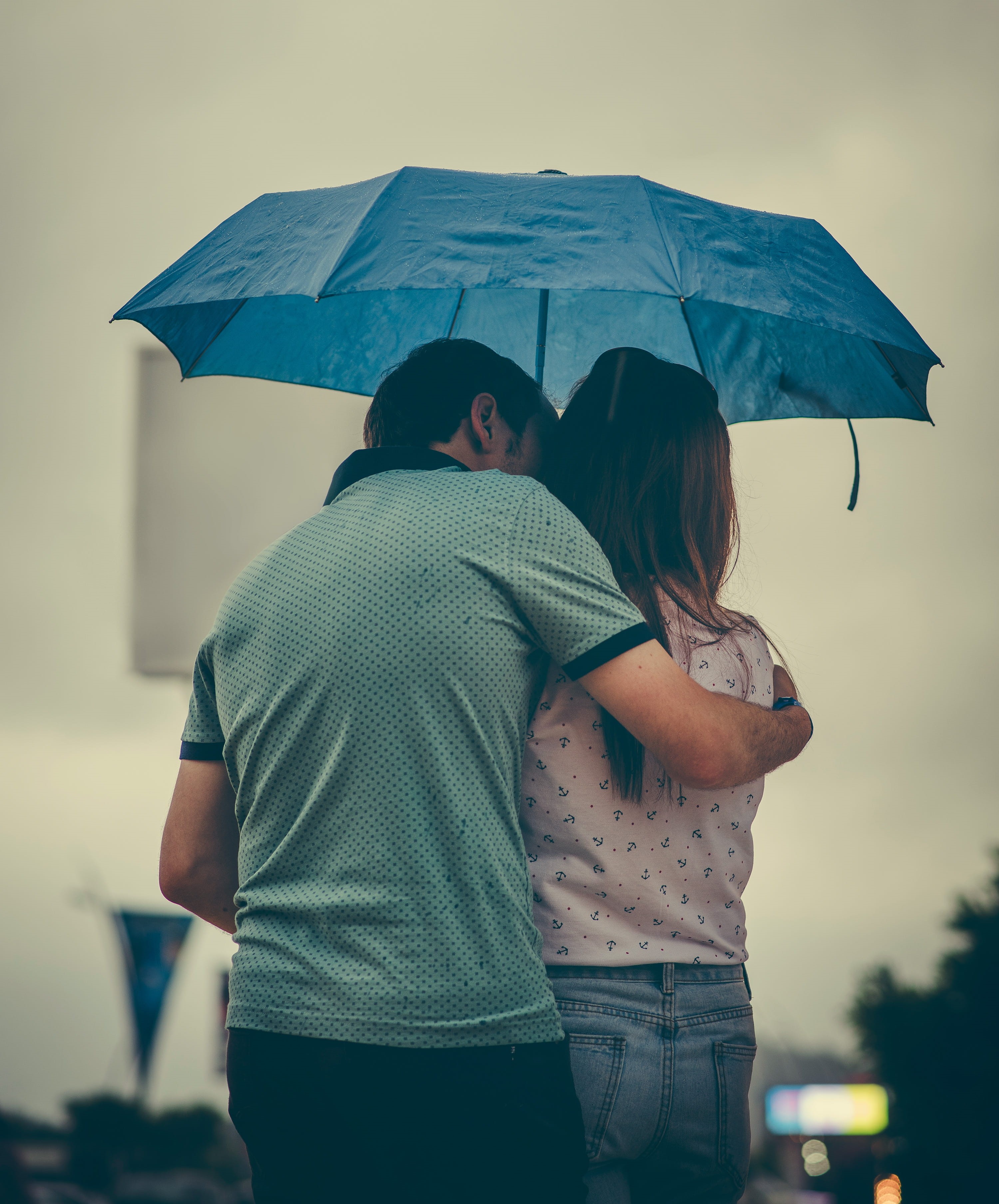 togetherness, man, real people, rear view, holding, rain, men, love, couple, young men, adult, nature, security, protection, in love, street photography, Phone HD Wallpaper