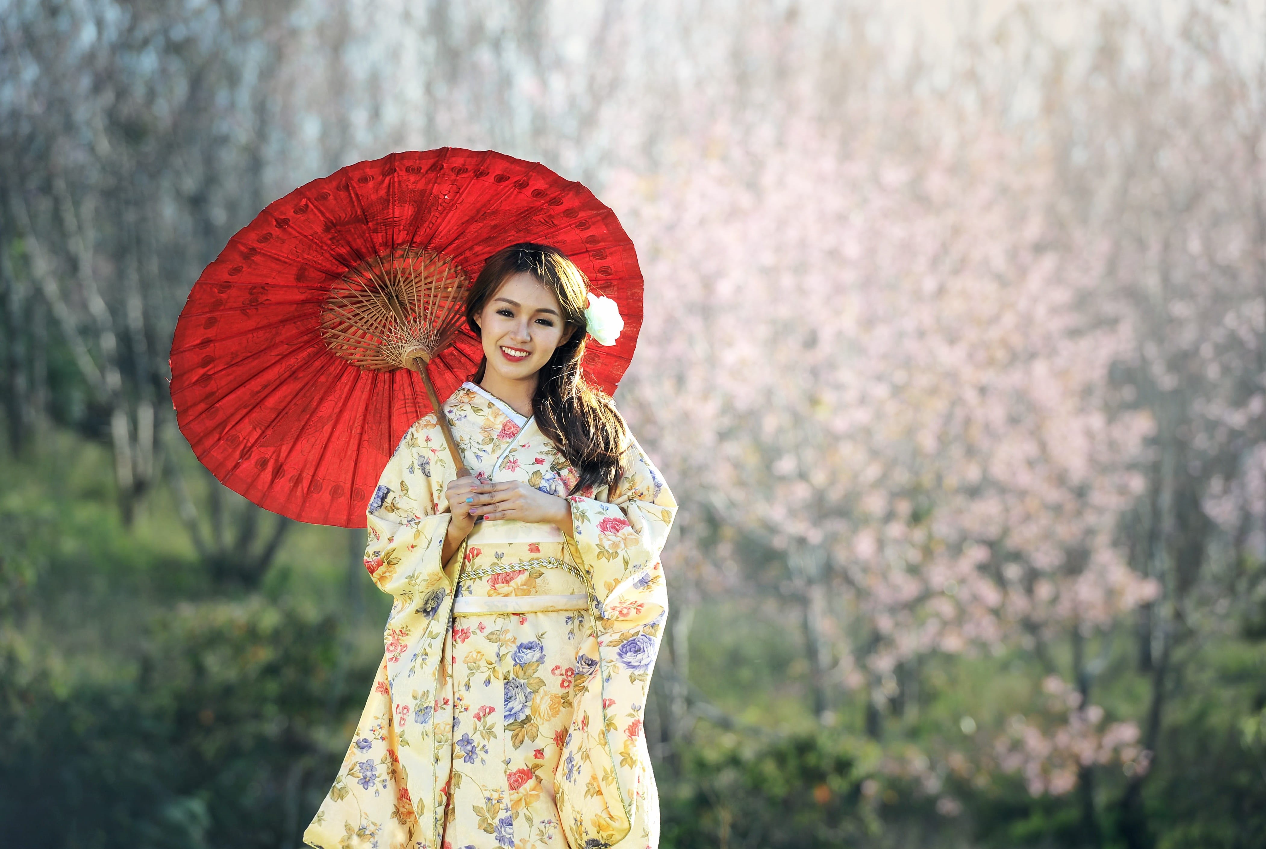 outdoor, springtime, korean, up, celebrate, ceremony, bridal, pretty, official, marriage, graduation, holding, holy place, the event, modern, beautiful woman, HD Wallpaper