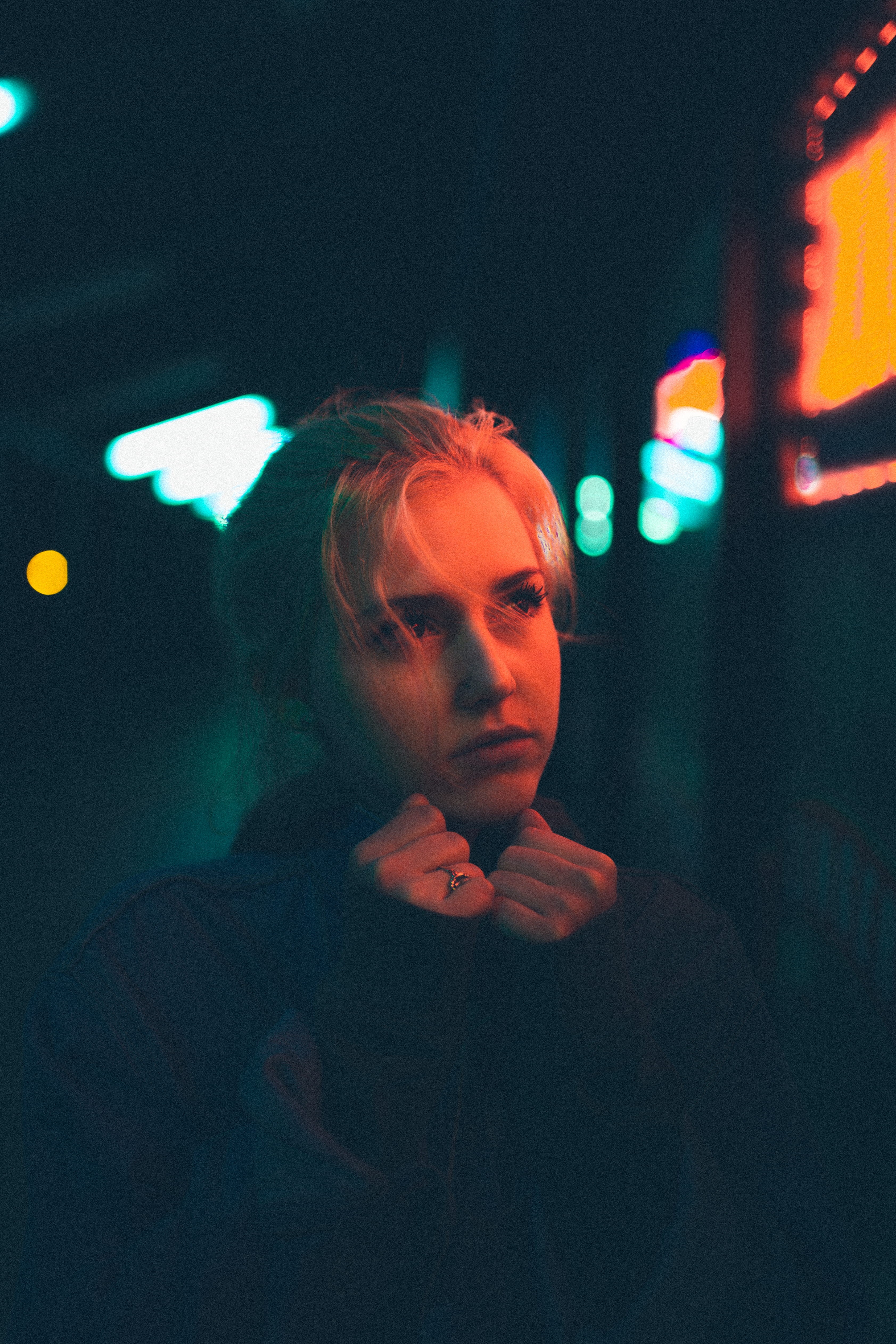 looking, light, creepy, street, person, standing, beautiful, blue, one person, focus, orange, indoors, night, neon, leisure activity, photography, street photography, Phone HD Wallpaper