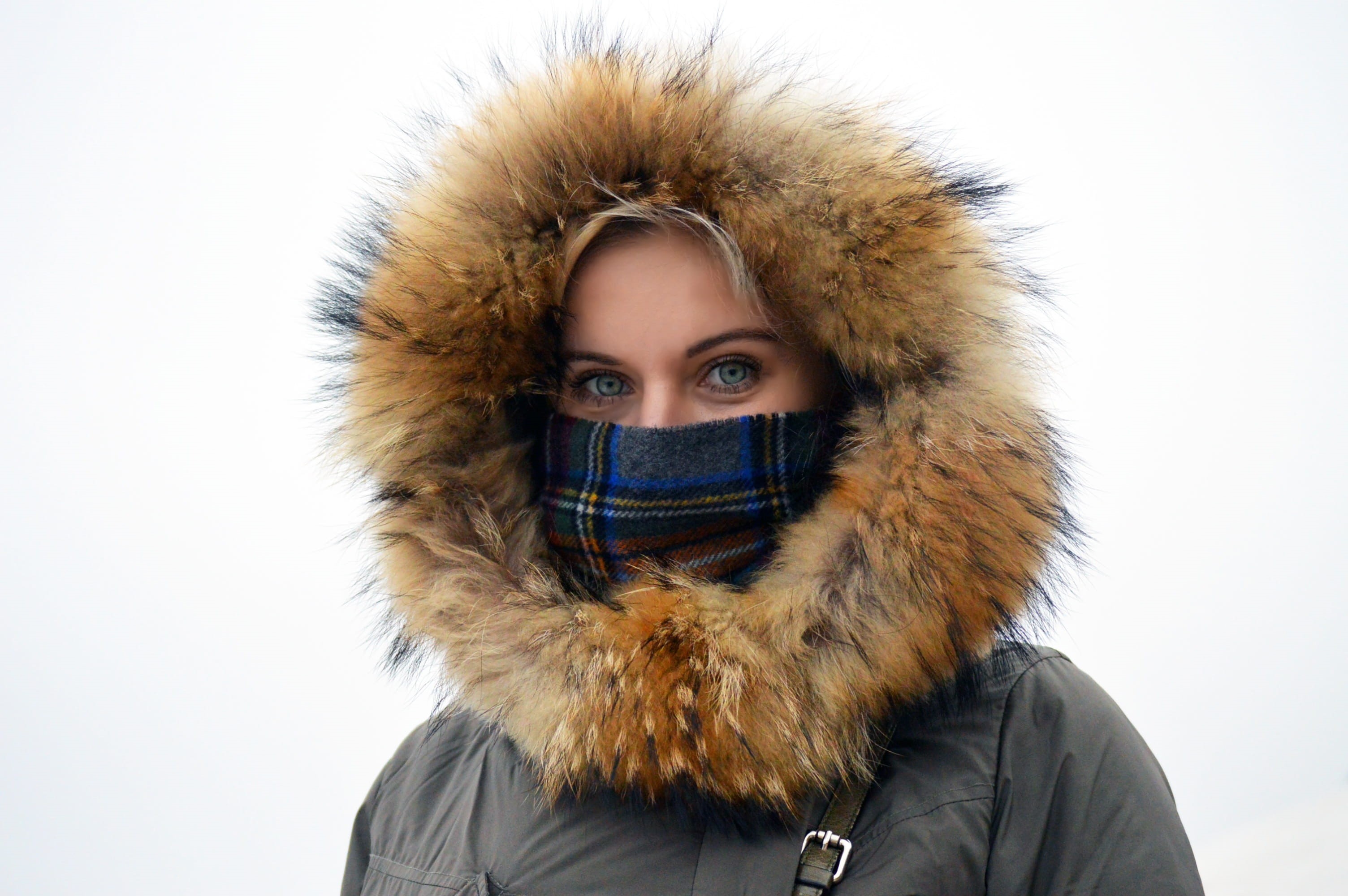 black and brown, beautiful woman, fashion, warm, blonde, hood - clothing, weather, fur coat, body part, girl, black, coat, winter, hat, cold - Temperature, HD Wallpaper
