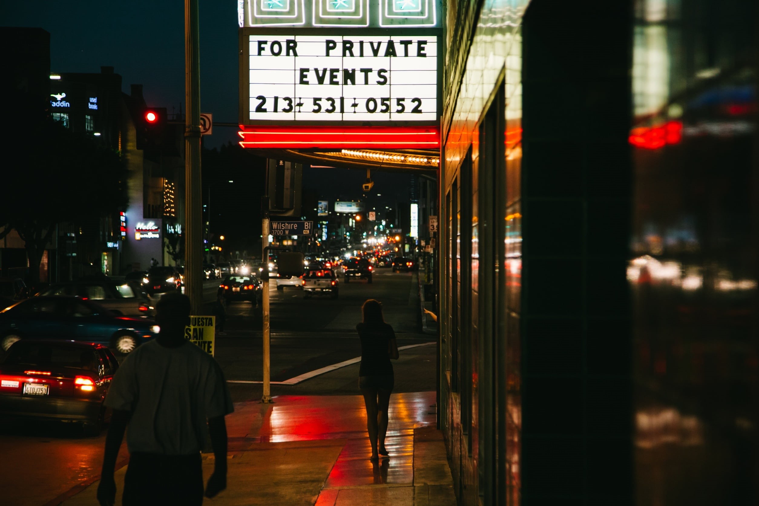 city Life, walking, illuminated, signage, western script, built structure, sign, nighttime, mode of transportation, transportation, night, rear view, photo, HD Wallpaper