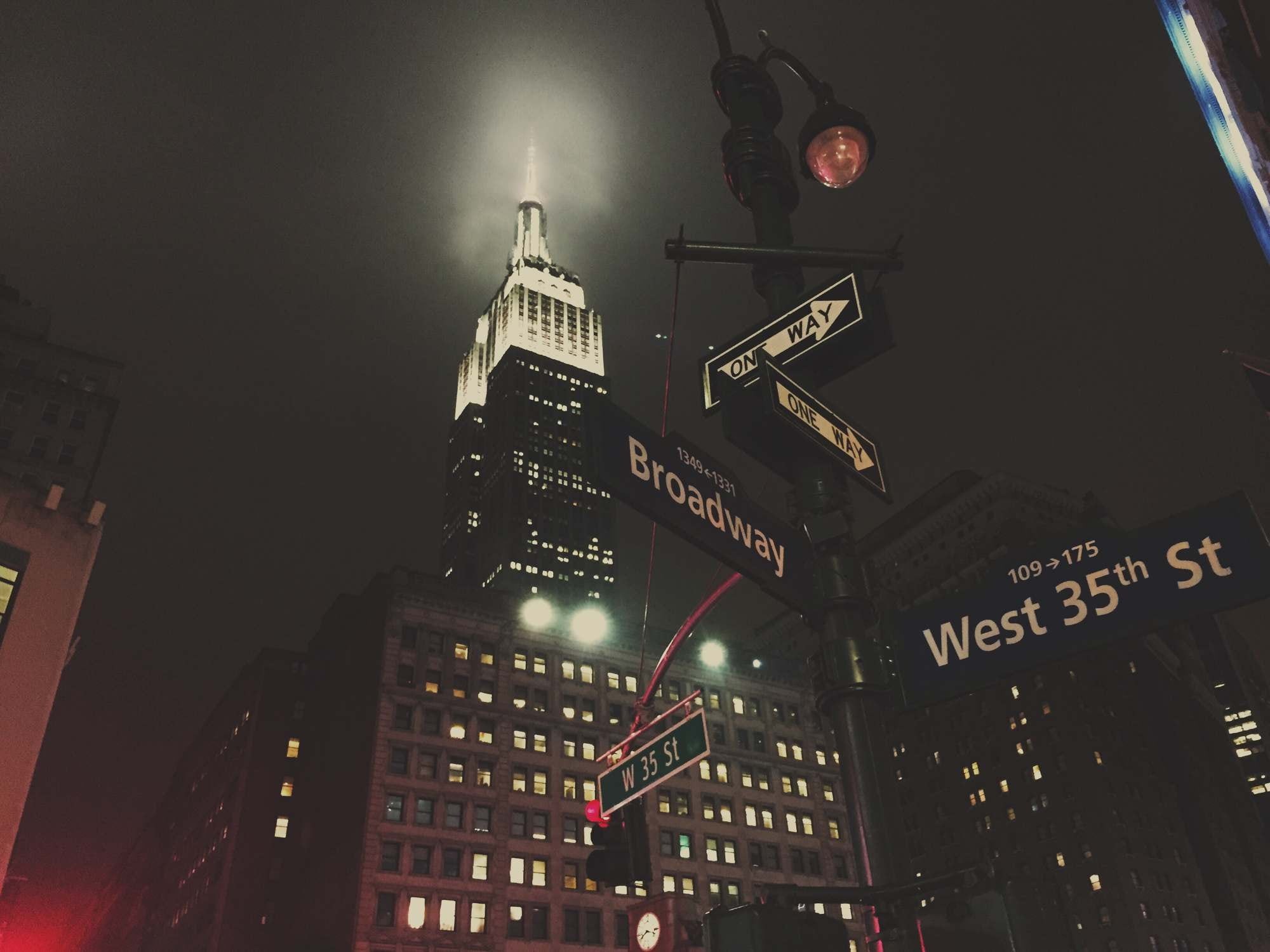 lighting equipment, tall - high, communication, empire, no people, Empire State building, sign, high, evening, 1080P, low, neon, information, rise, lights, HD Wallpaper