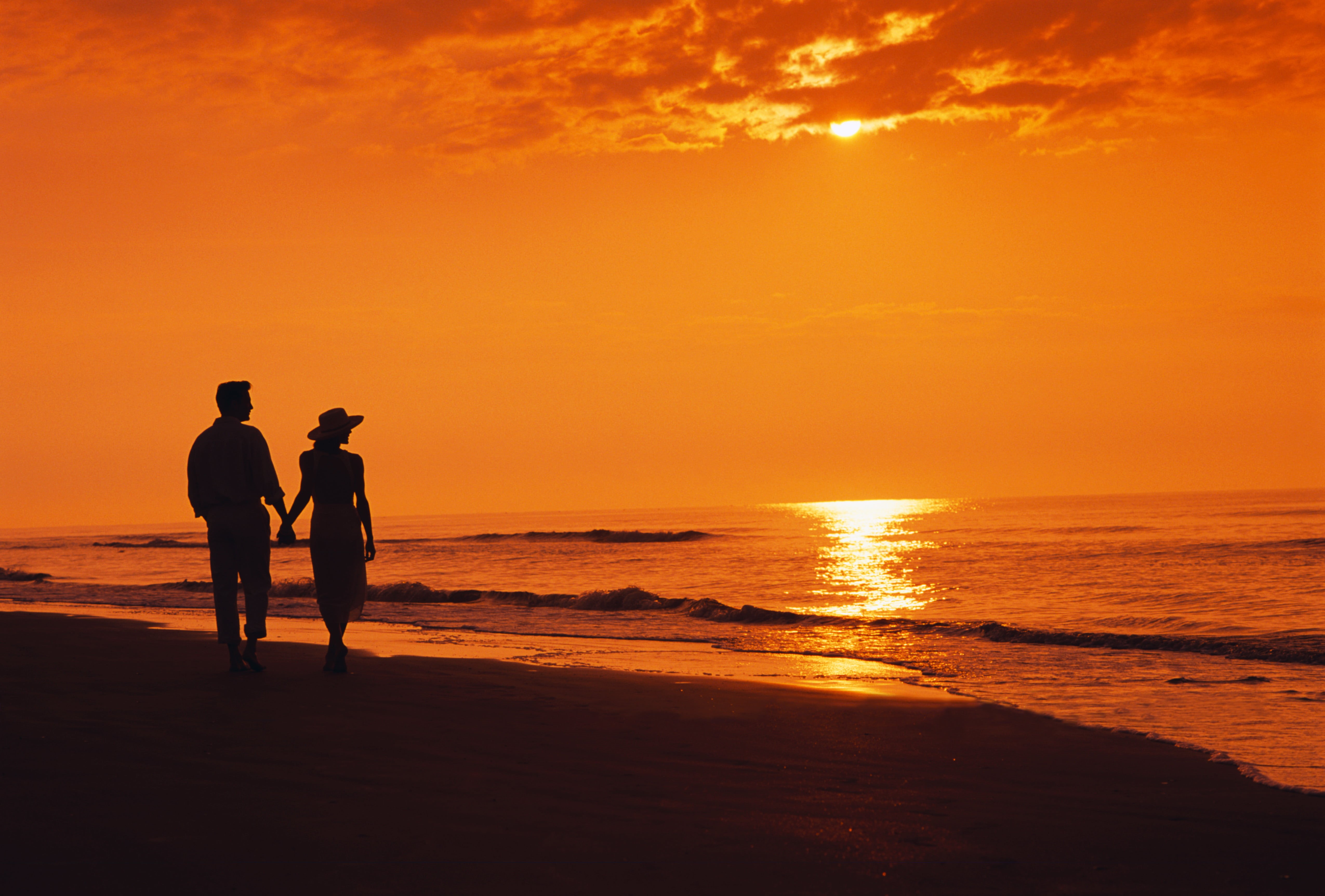sand, summer, parent, scenics - nature, father, silhouette, orange color, sun, sunset, heterosexual Couple, travel, nature, son, affectionate, real people, HD Wallpaper