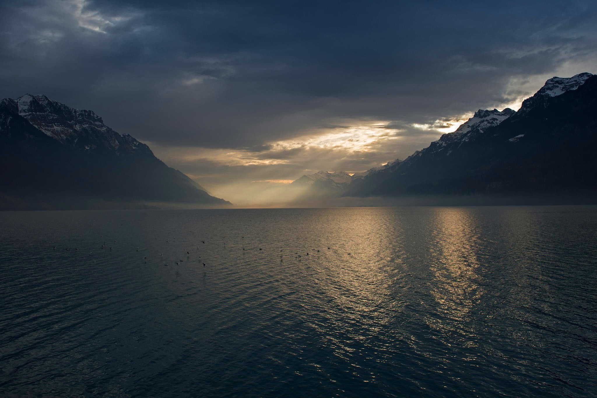 remote, Snowy Peak, cloud - sky, atmosphere, waterfront, scenics - nature, sunset, water, nature, Switzerland, tranquility, tranquil scene, Sun Rays, non-urban scene, HD Wallpaper