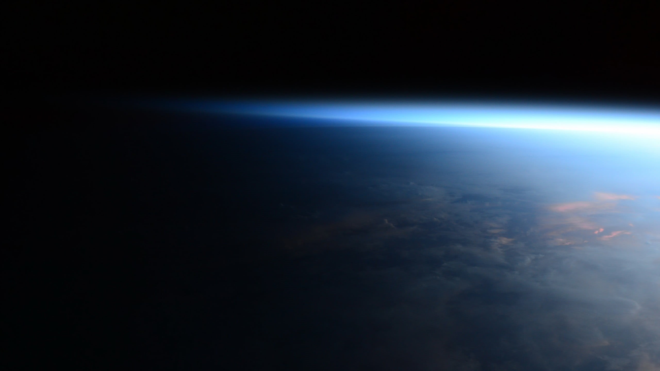 orbiting, planet - space, space, atmosphere, astronomy, 2K, horizon, no people, black background, night, nature, backgrounds, sky, dark, satellite view, HD Wallpaper