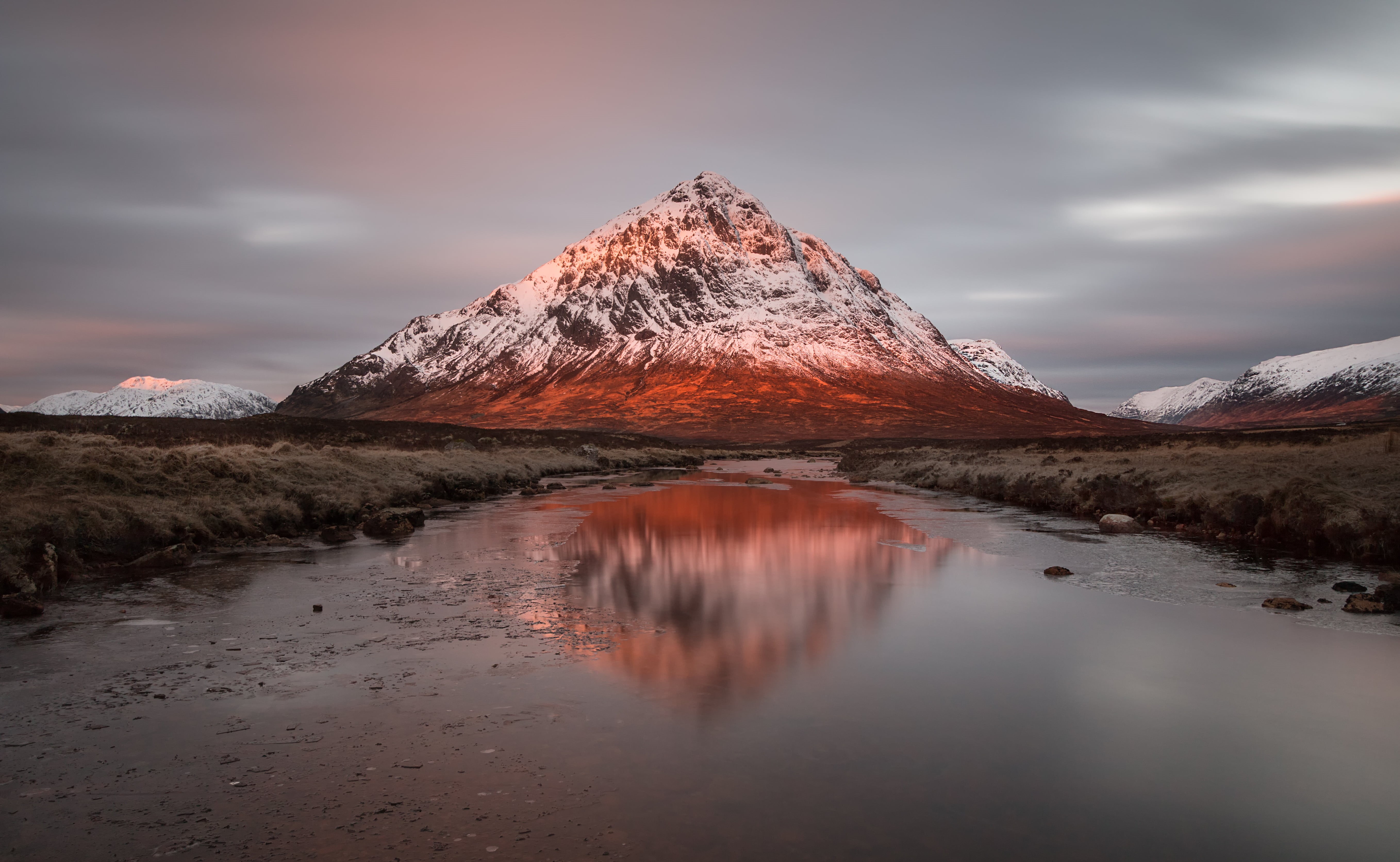 Stob Dearg, covered, Highlands, 5K, rocky mountain, rocky, Glencoe  Scotland, S 10, lake, River Etive, snow, Ice, landscape, travel, Glow, Water, Clouds, HD Wallpaper