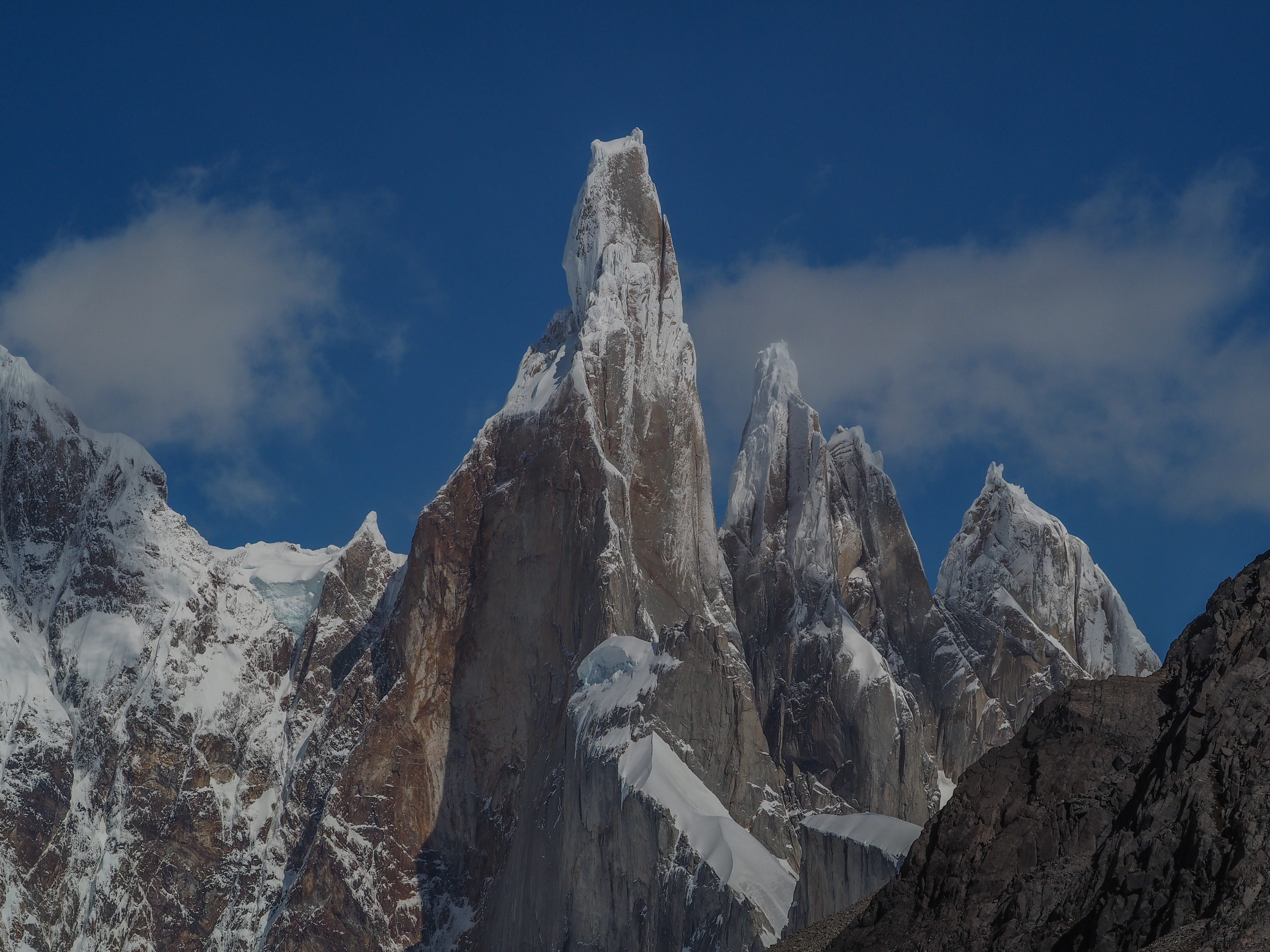 mountain peak, peak, beauty in nature, mountain, banister, slope, leisure activities, sky, argentina, mountain range, adventure, handrail, environment, HD Wallpaper