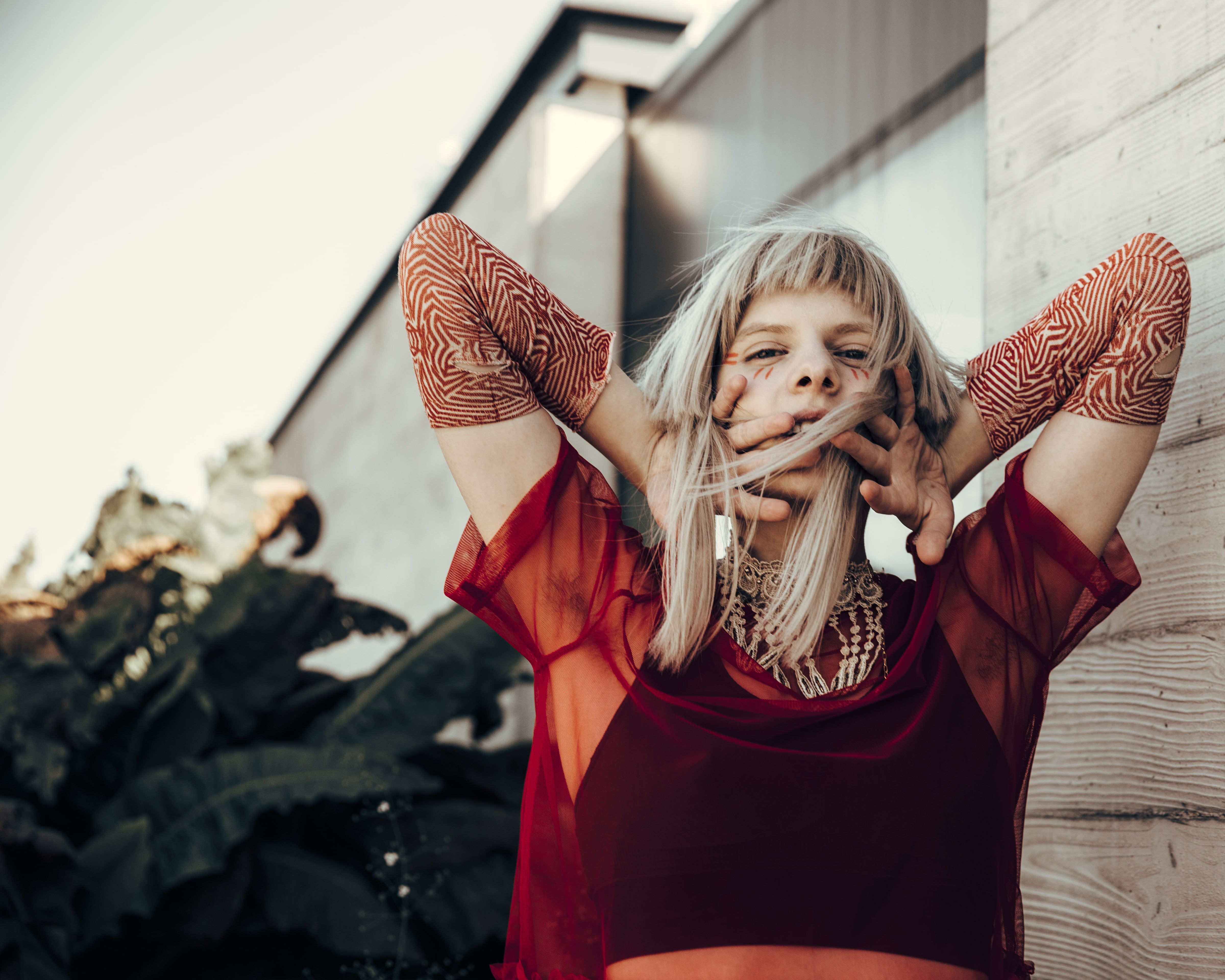 beautiful woman, day, three quarter length, architecture, hair, real people, long hair, music, 4K, casual clothing, girls, built structure, face paint, HD Wallpaper