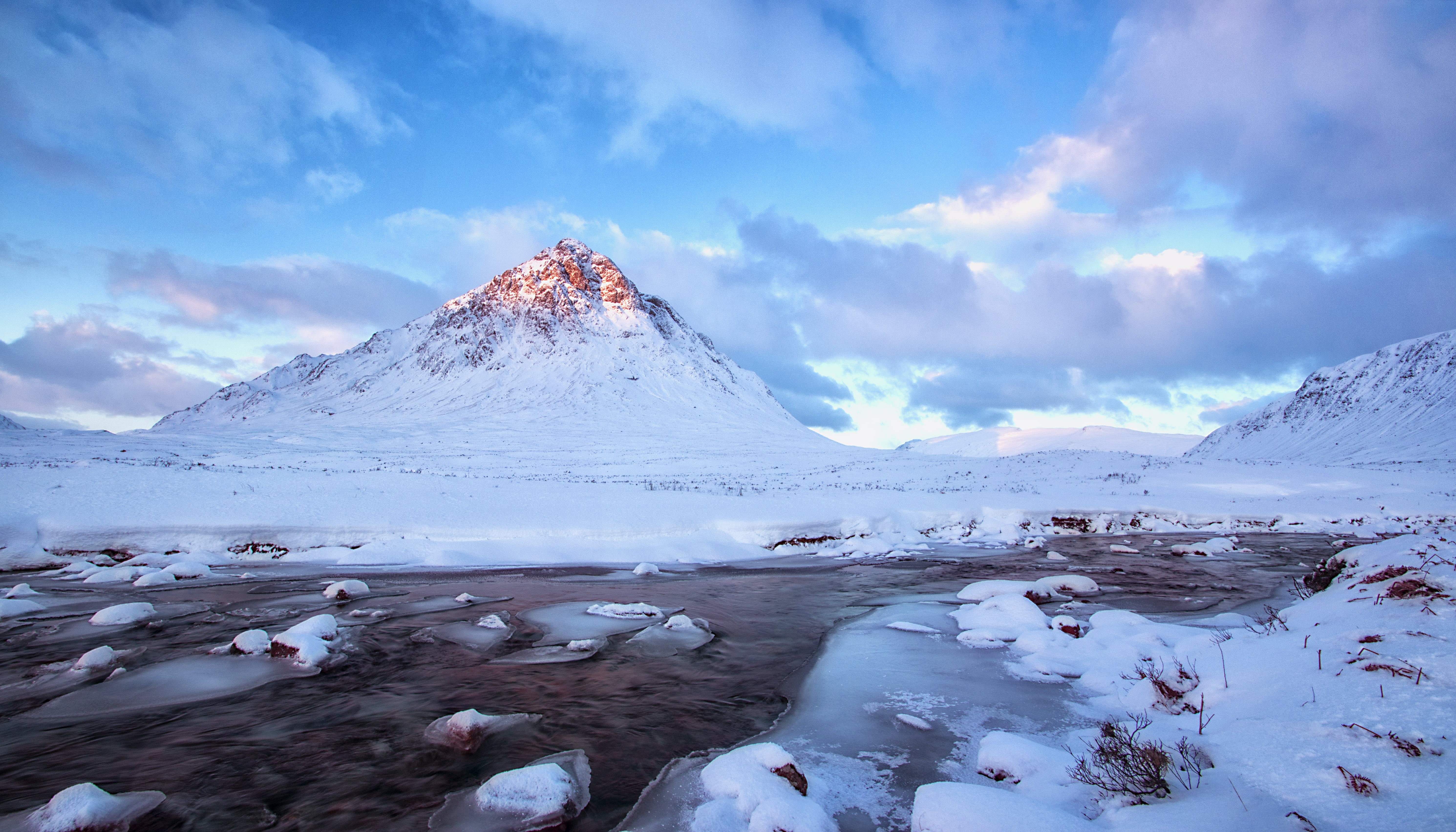 nature, Scotland, covered, winter, glacier, Buachaille Etive Mor, Glencoe, River, mountain, sky, landscapes, ice, scenics, Shepherd  mountain, blue sky, HD Wallpaper
