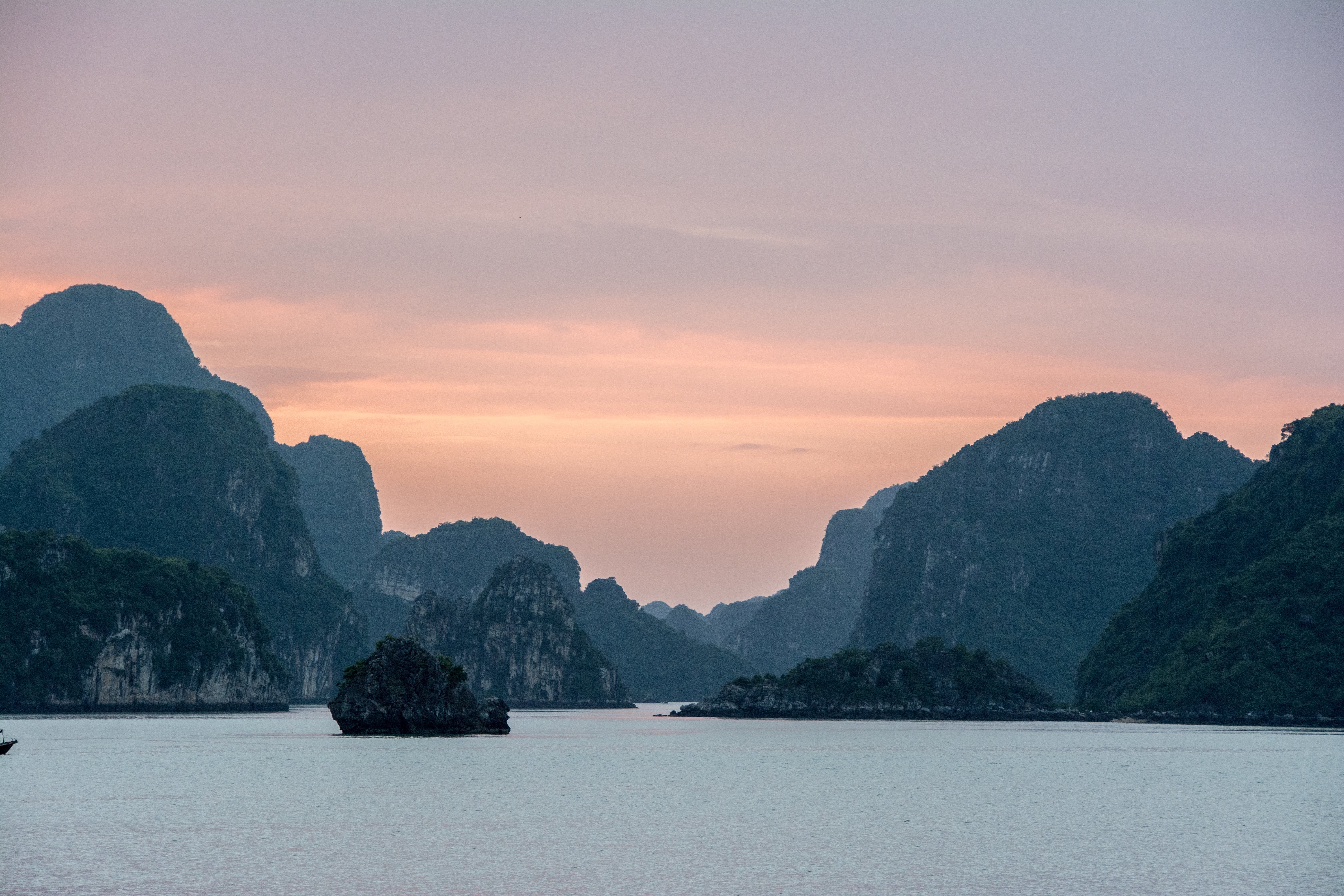 asia, yangshuo, sky, guilin, cloudy, ha, travel, 5K, landscape, karst Formation, china - East Asia, long, mountain, bay, ocean, thailand, vietnam, island, HD Wallpaper