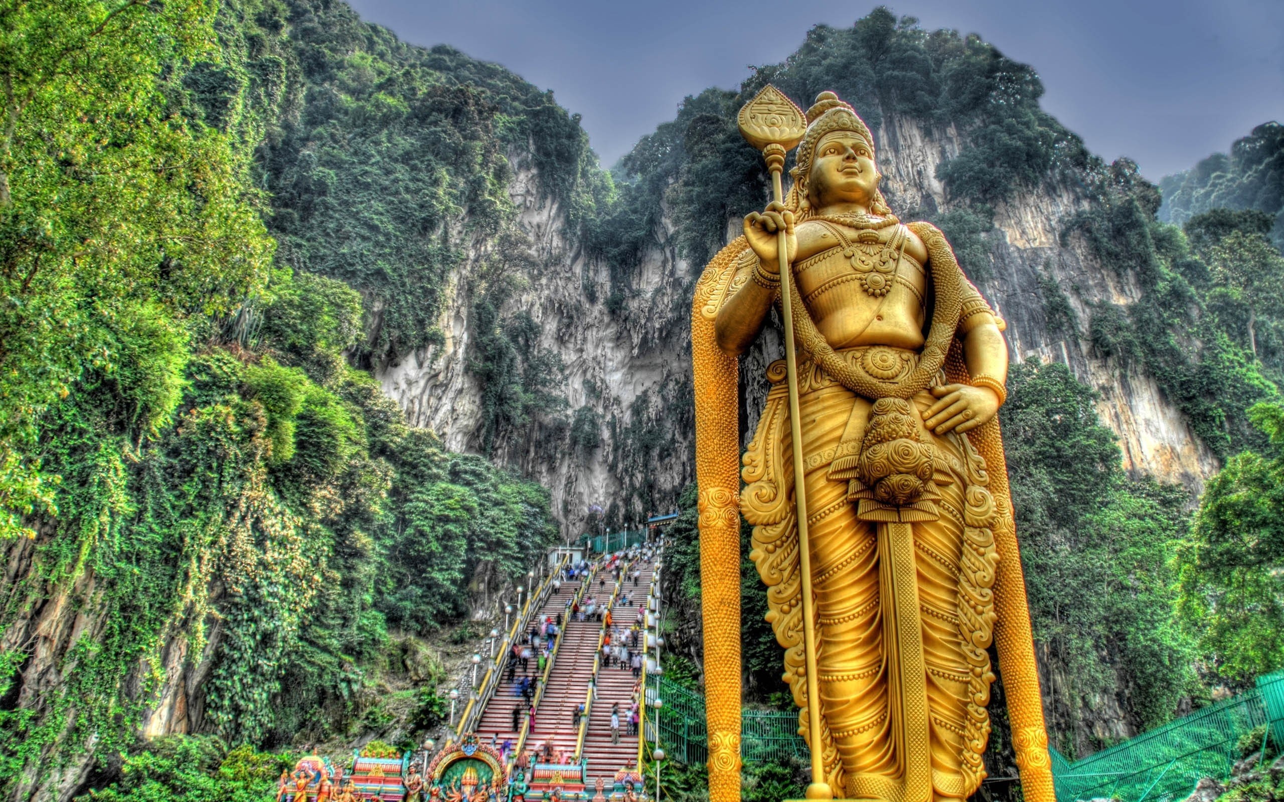 creativity, Statue, architecture, Malaysia, human representation, male likeness, tree, Stairs, Murugan, art and craft, mountain, Hdr, religion, Hills, place of worship, HD Wallpaper