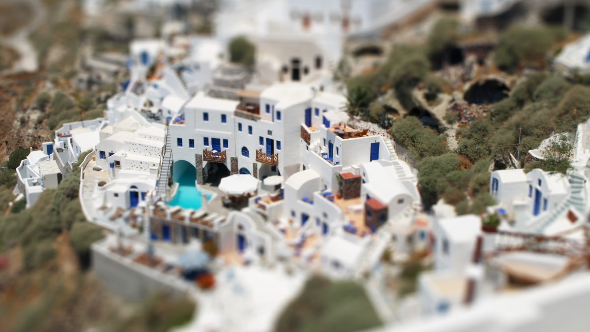 blue, plant, outdoors, crowd, village, scale, classical Greek, residential district, tilt shift, townscape, model, built structure, caldera, architecture, HD Wallpaper