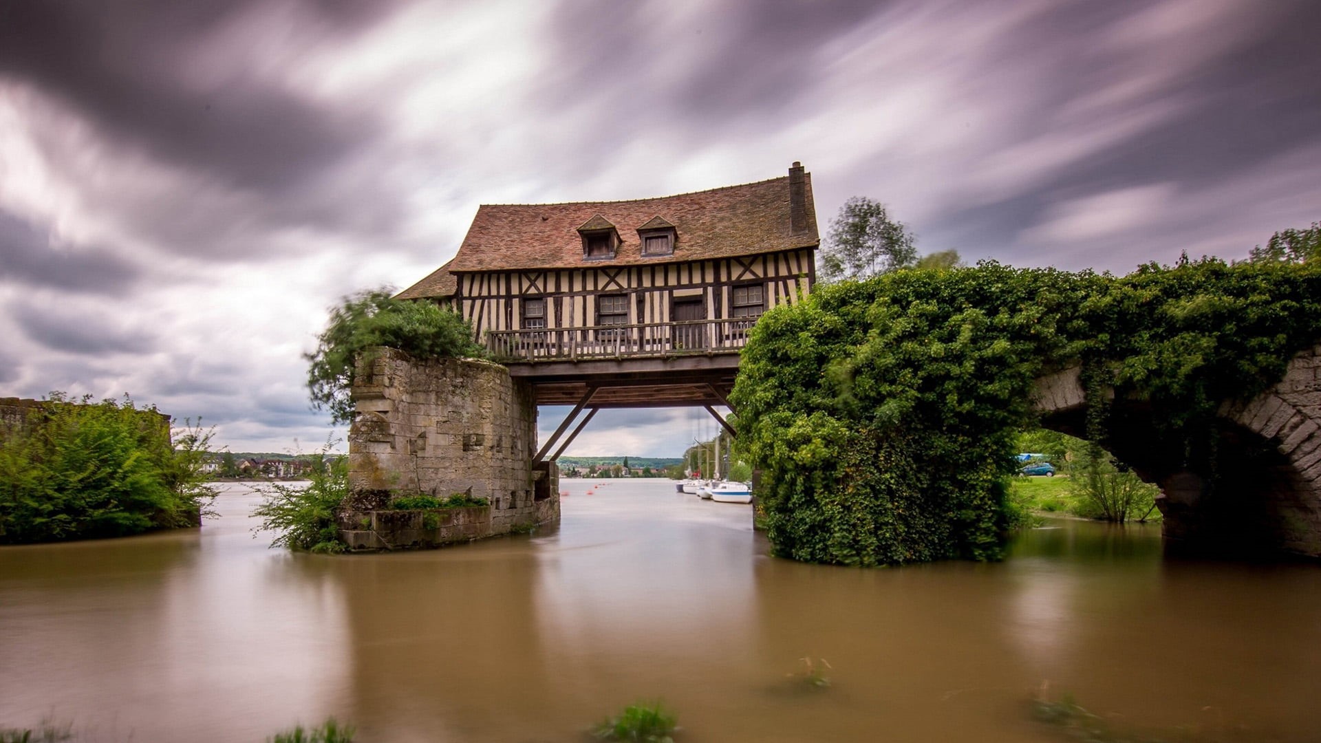 no people, europe, church, tree, house, summer, tower, landscape, palace, tourism, town, historic, ancient, villa, culture, building, traditional, beauty in nature, HD Wallpaper