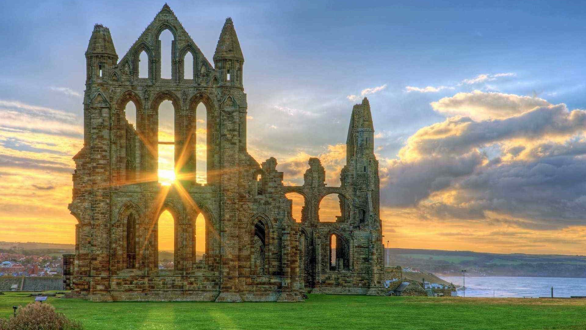 landmark, history, ruined, medieval, european, the past, ancient civilization, traditional, structure, nature, europe, castle, sky, grass, faith, architecture, HD Wallpaper