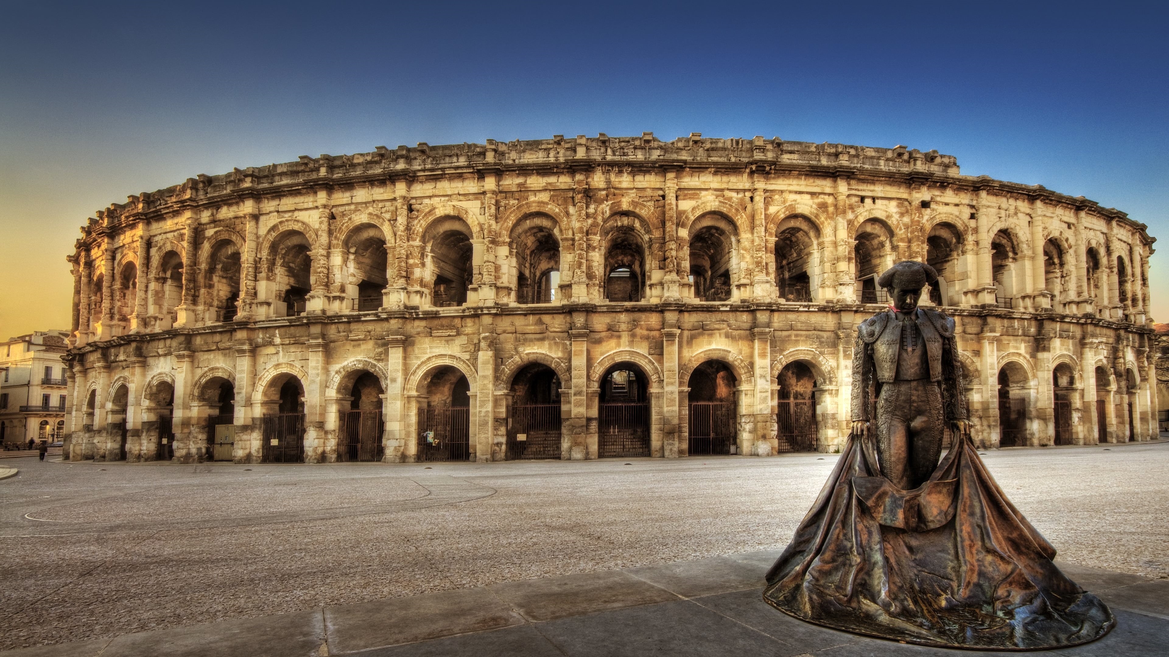 landmark, sky, bronze statue, matador, ancient history, nimes, amphitheatre, europe, arena, amphitheater, city, nimes arena, statue, monument, sculpture, HD Wallpaper