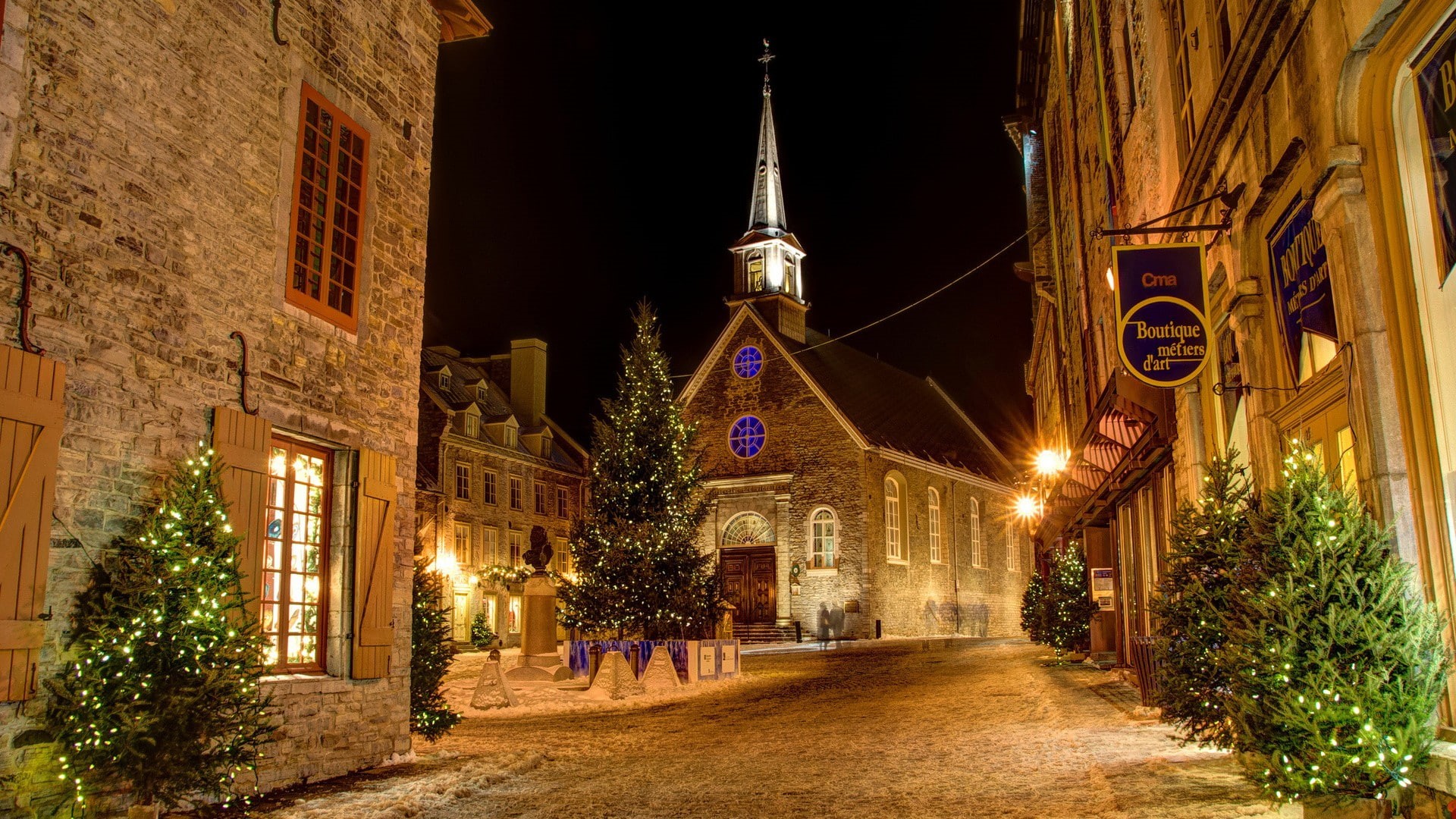 Christianity, old building, window, snow, night, Christmas Tree, street, Quebec, trees, building, christmas lights, house, tower, Canada, history, church, HD Wallpaper