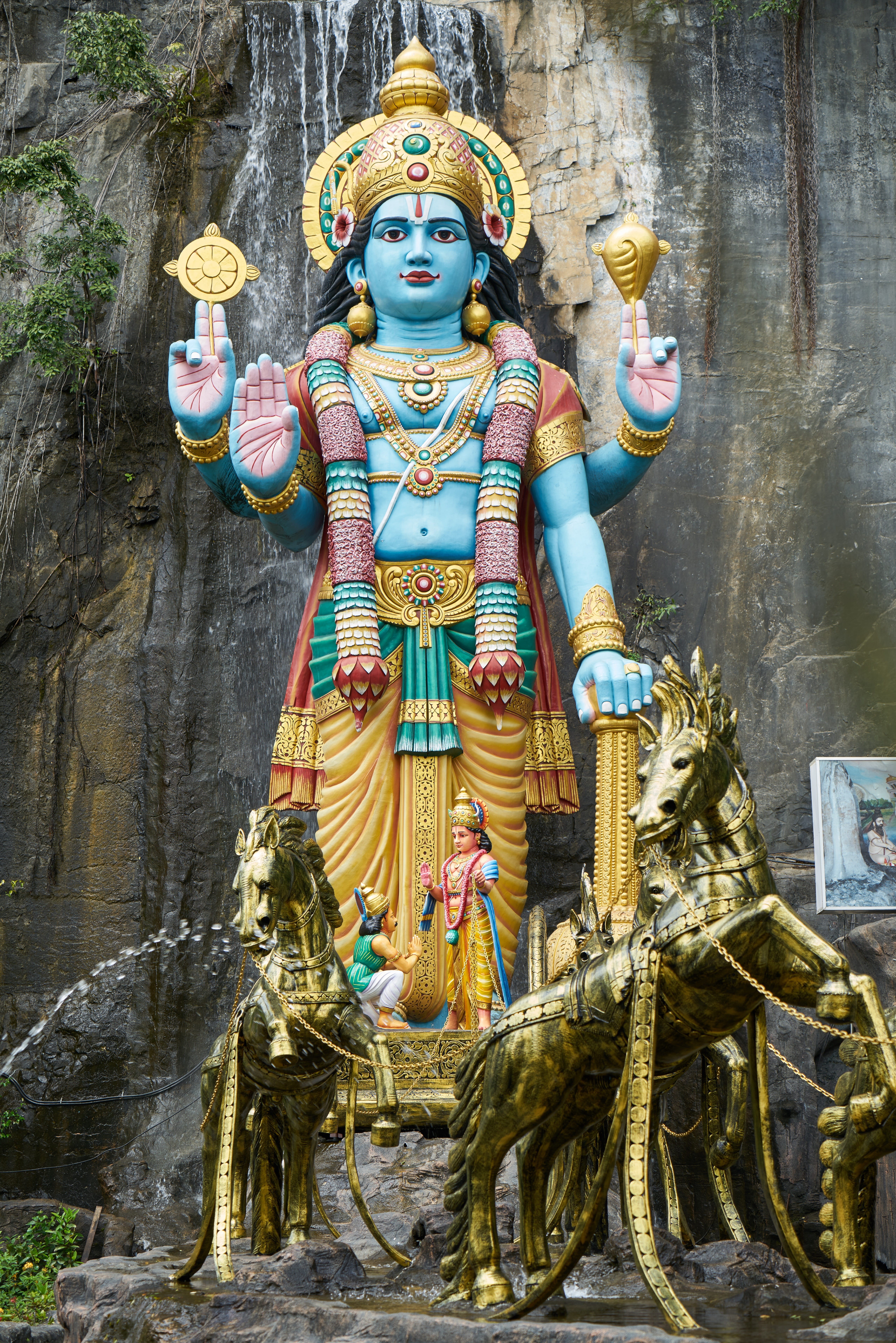 color, faith, beautiful, sculpture, aesthetics, kuala lumpur, temple, high, indian, design, historical city, male likeness, peace, ornate, art and craft, Phone HD Wallpaper