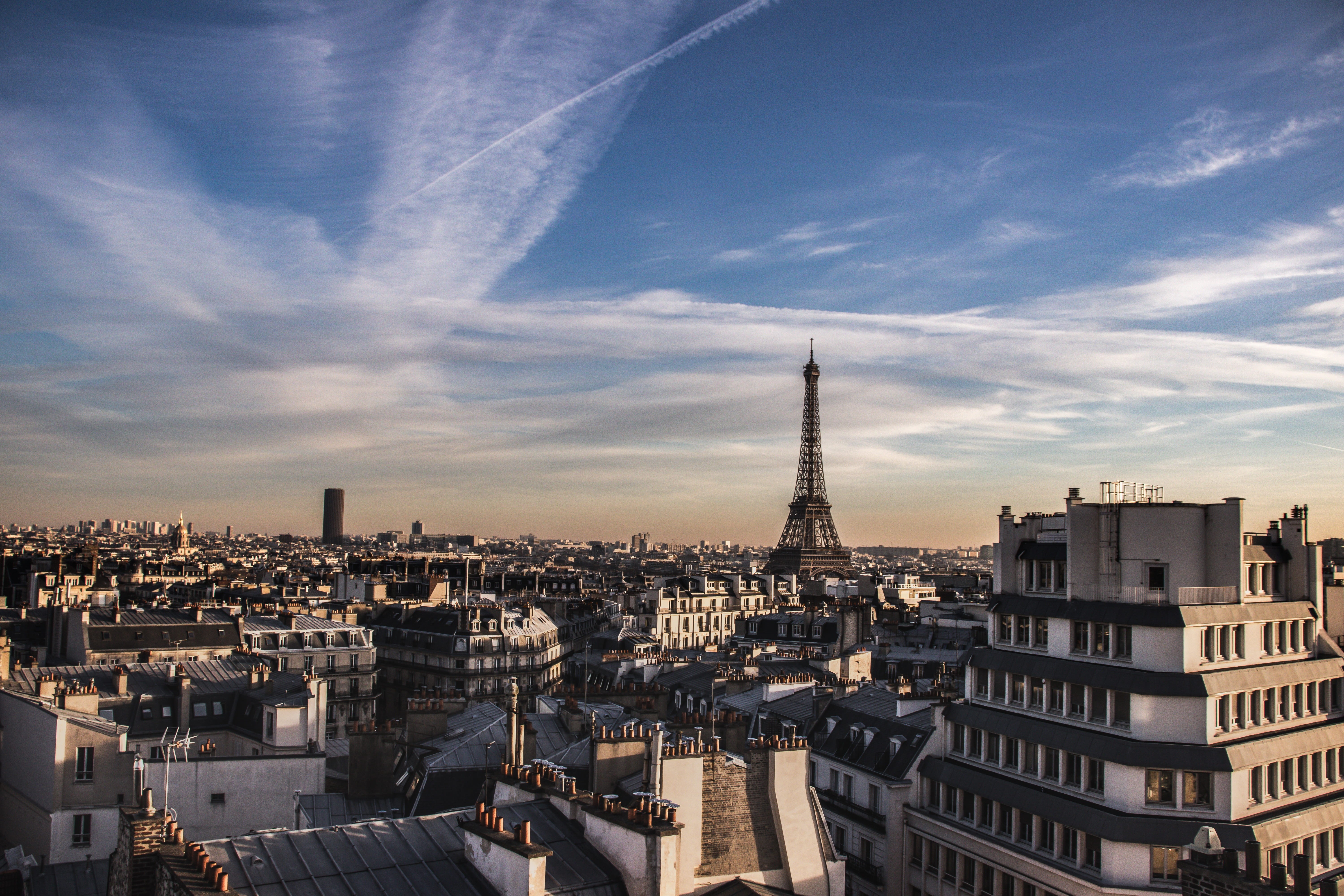 tall - high, 5K, sky, europe, historically, architecture, tower, building, skyscraper, romantic, residential district, tourism, office building exterior, HD Wallpaper