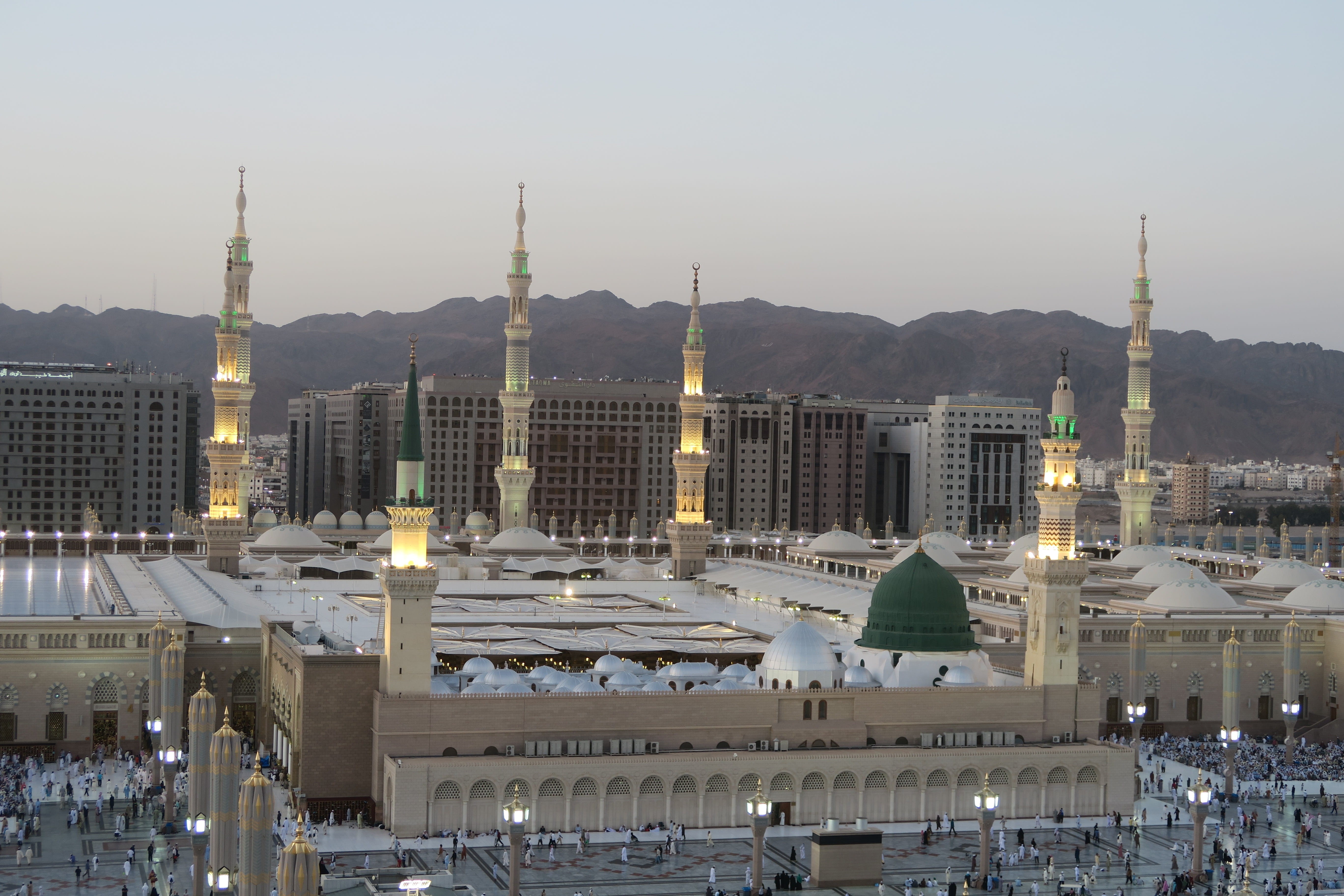cityscape, building, water, tourism, mohammed, nature, hz, office building exterior, high angle view, travel destinations, islam, architectural column, HD Wallpaper