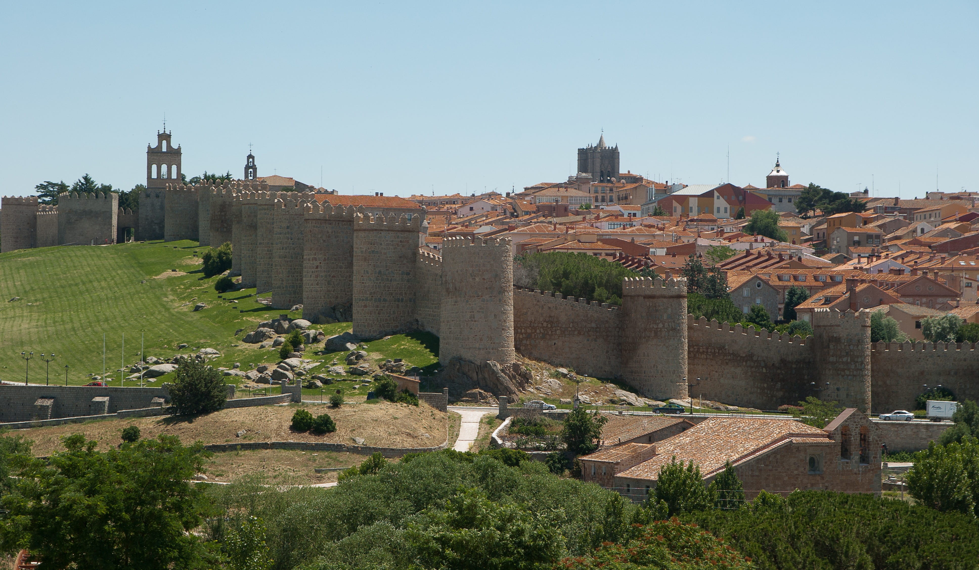 building, Avila, daytime, tourism, architecture And Buildings, travel Locations, city, famous Place, medieval town, no people, ancient civilization, travel destinations, HD Wallpaper