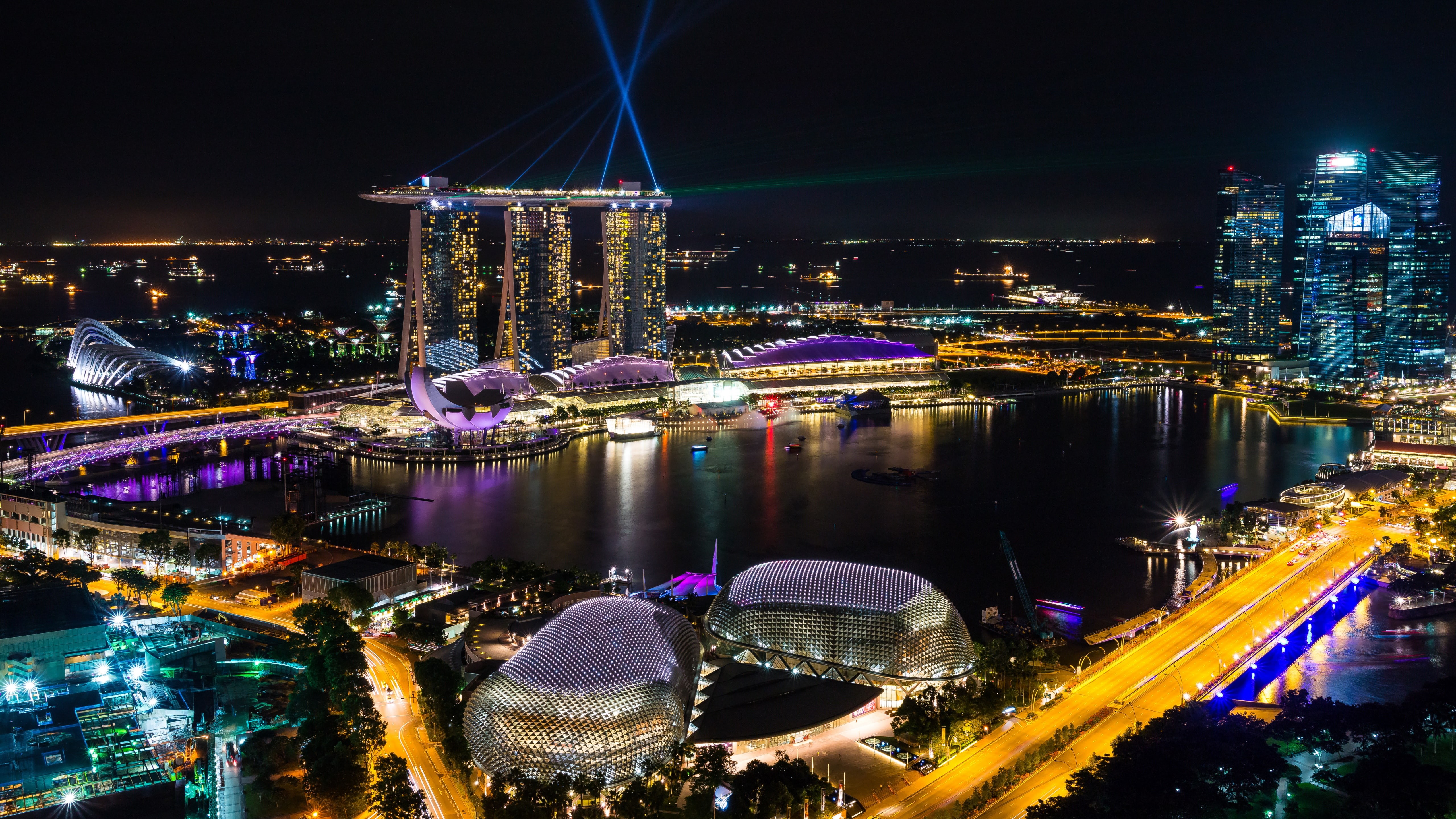 cityscape, metropolitan area, city, landmark, singapore, structure, downtown, urban area, marina, 5K, night, tourist attraction, skyline, skyscraper, water, HD Wallpaper