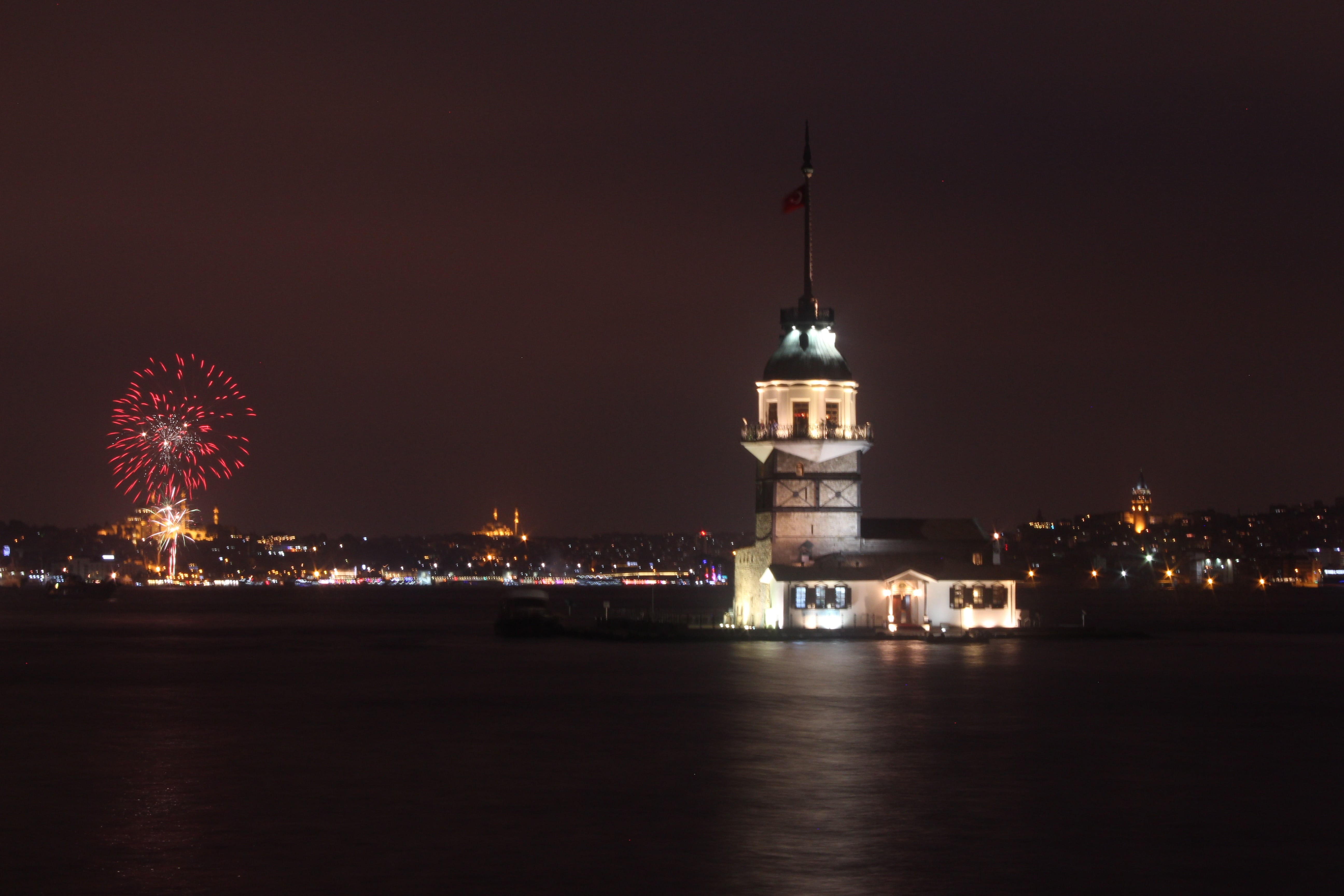 reflection, istanbul, skyscraper, maidens tower kiz kulesi, sky, no people, brooch is, ship, landscape, blue, posph is, distance, motion, turkey, maiden, HD Wallpaper