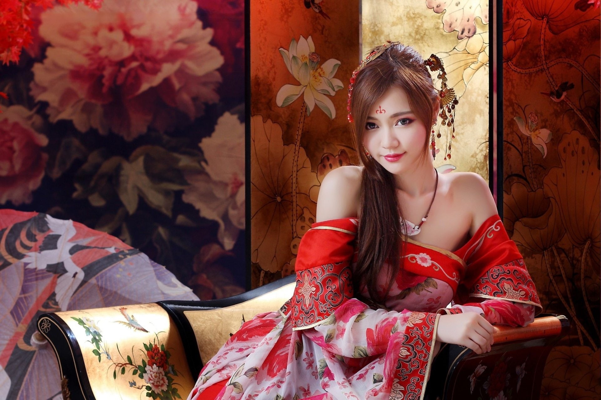 Woman, Women, Traditional Costume, Girl, Dress, Asian, Brunette, Floral, Lipstick, Model, 1080P, HD Wallpaper